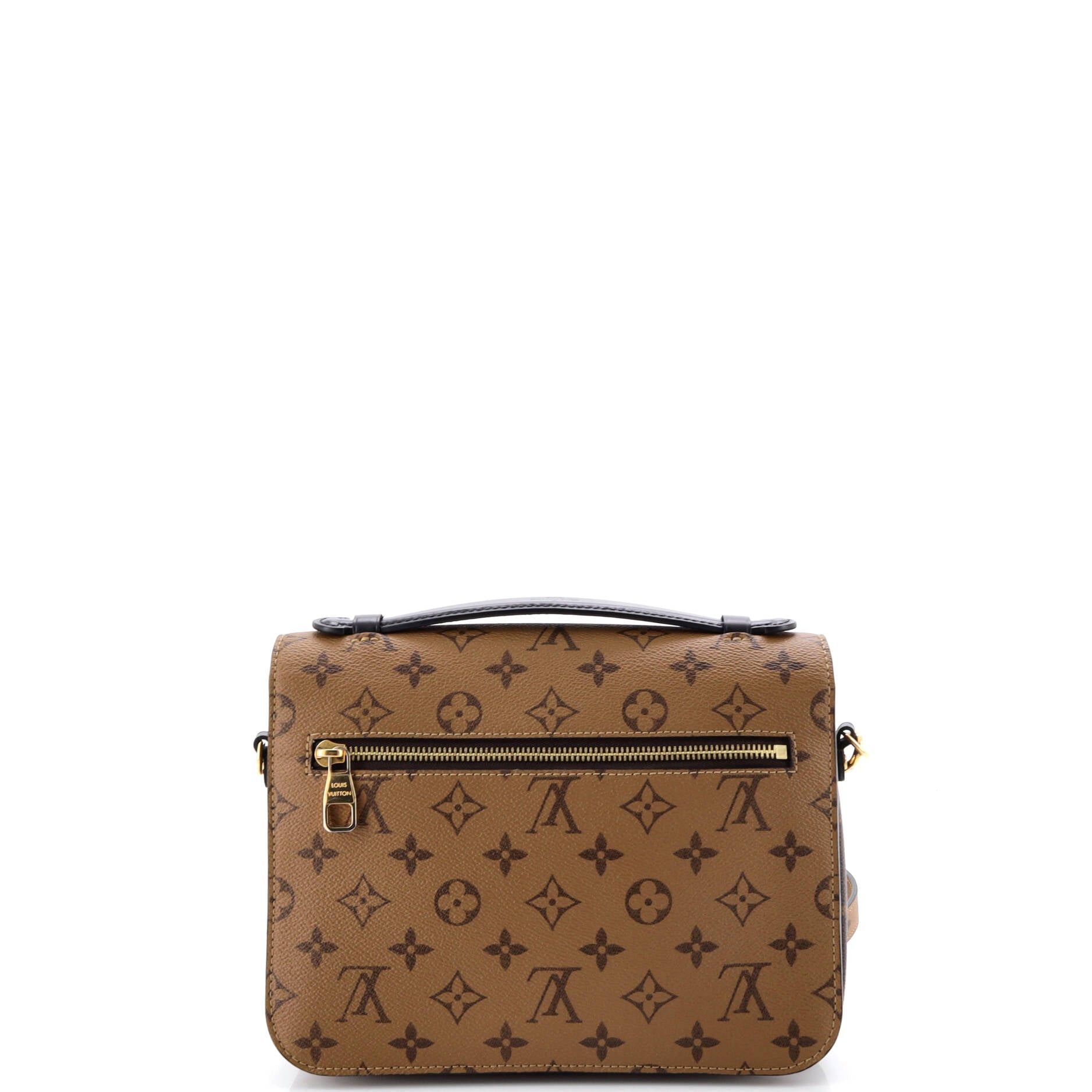 Louis Vuitton Pochette Metis Size ONE SIZE - 3 Thumbnail