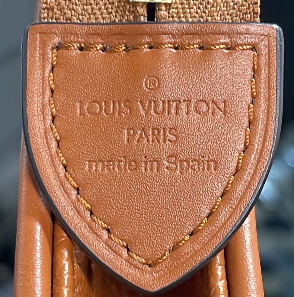 Louis Vuitton Toiletry Pouch Size ONE SIZE - 9 Thumbnail