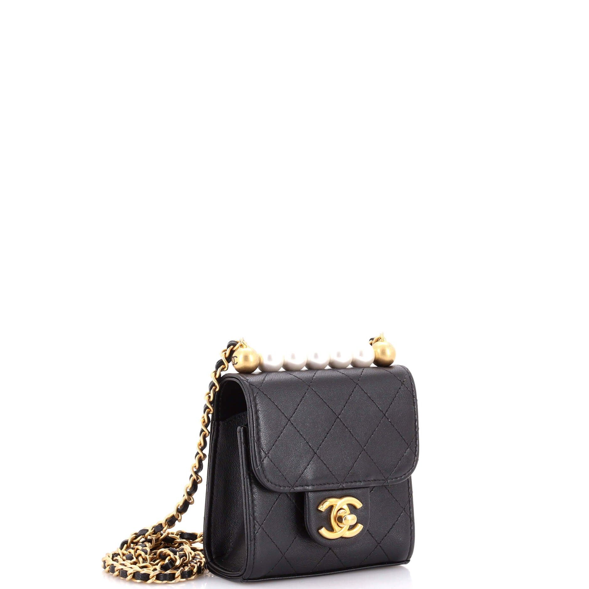 Chanel Chic Pearls Flap Clutch with Chain Size ONE SIZE - 3 Thumbnail