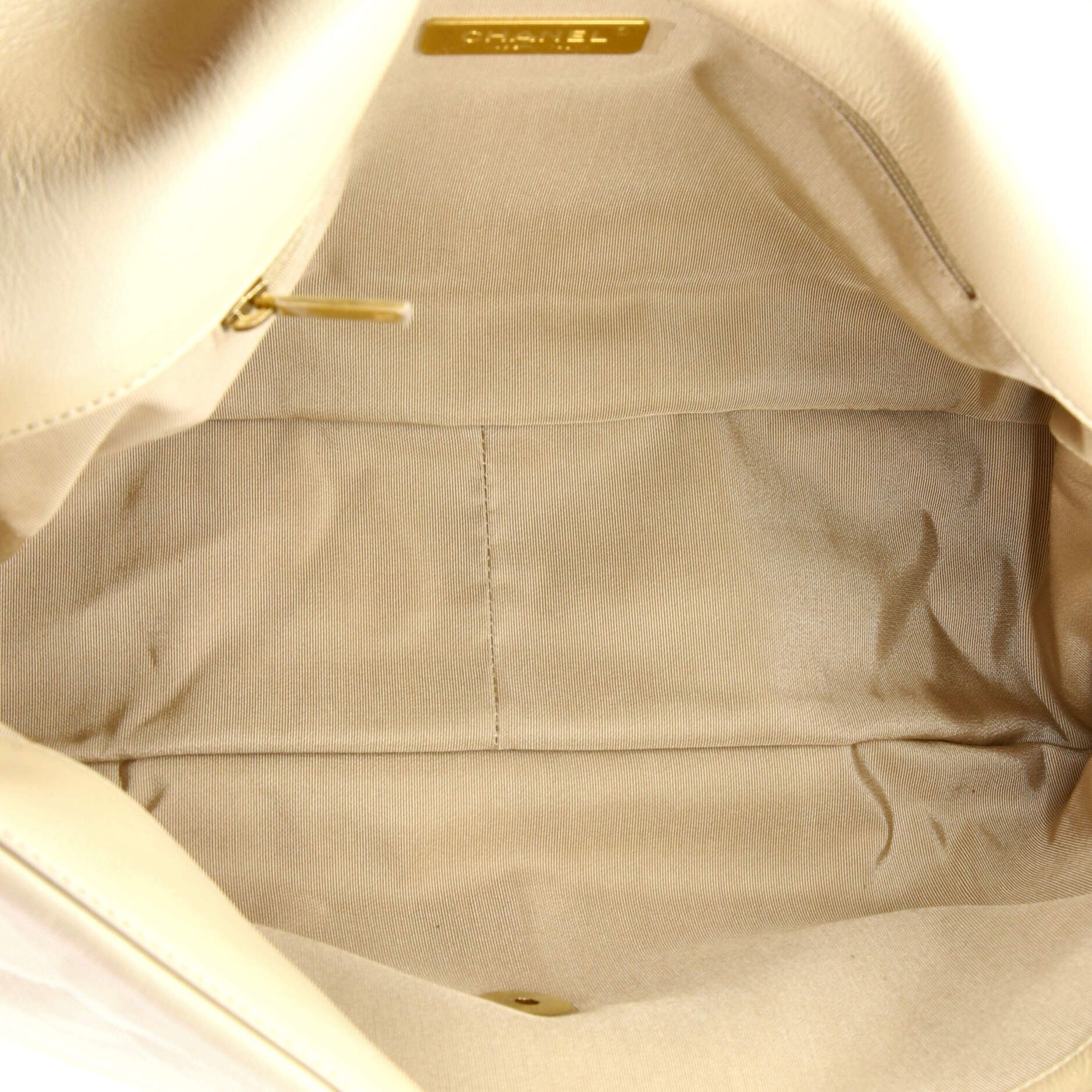 Chanel 19 Flap Bag Size ONE SIZE - 5 Thumbnail