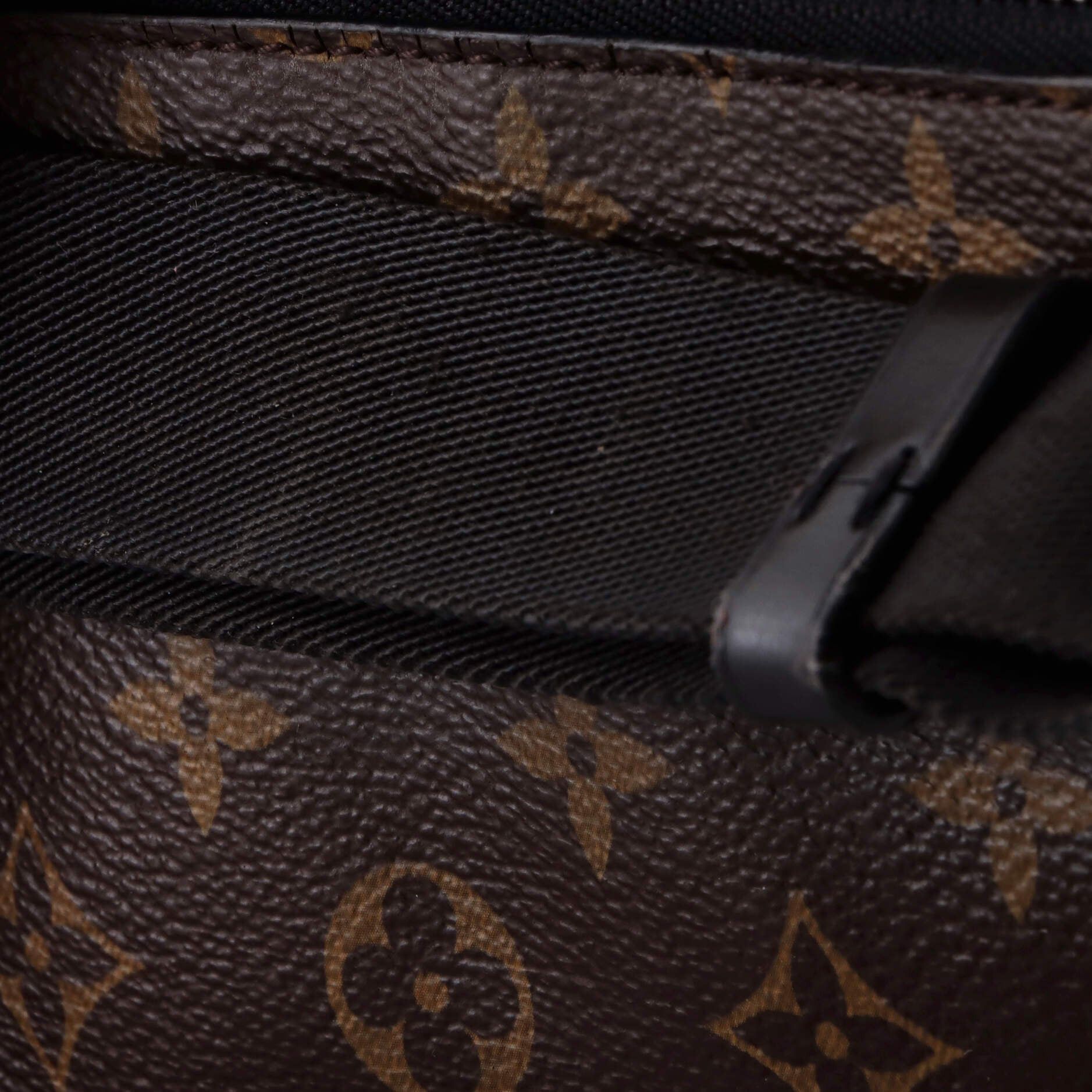 Louis Vuitton Christopher Bumbag Size ONE SIZE - 8 Thumbnail