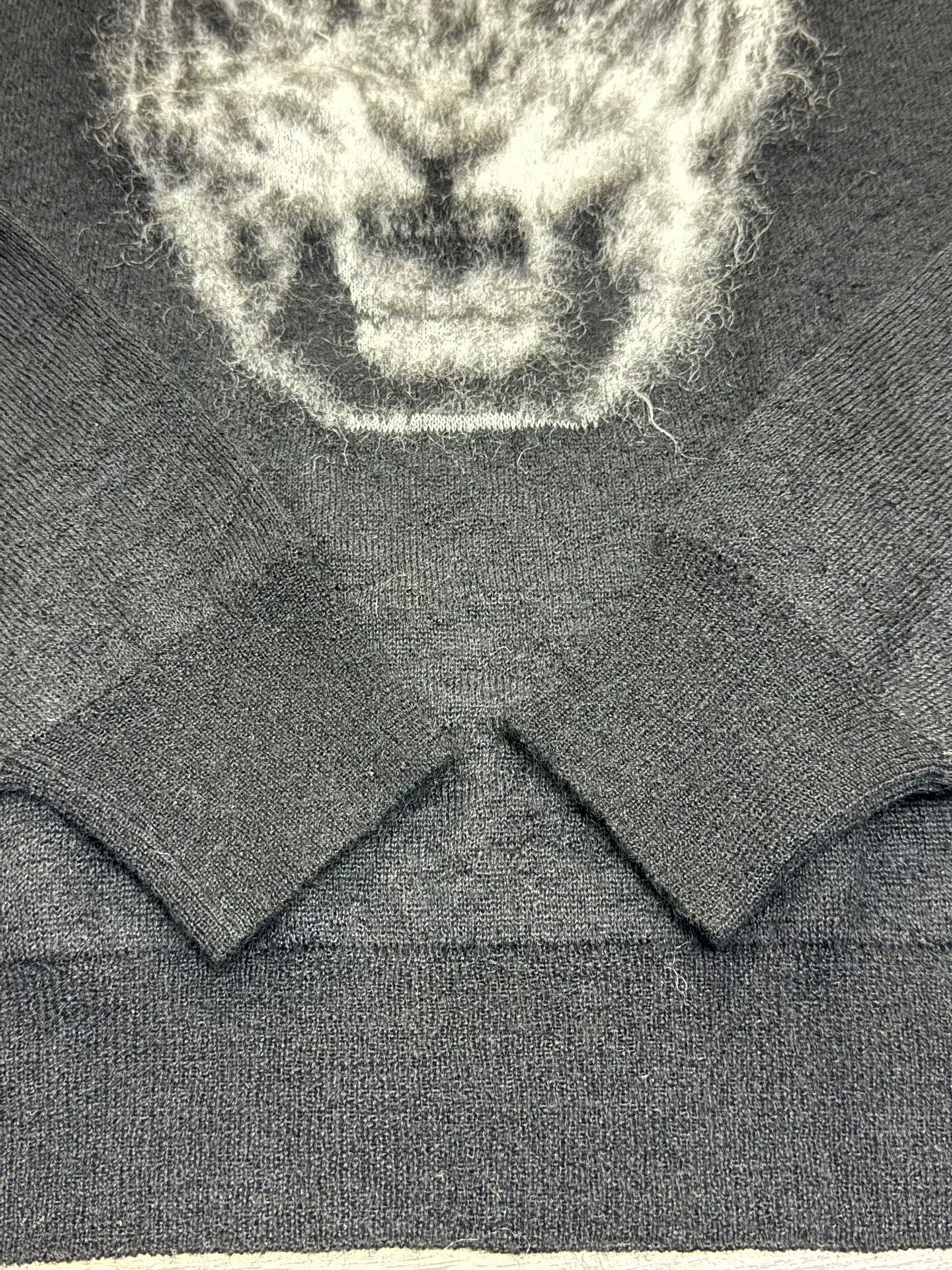 Saint Laurent Paris Saint Laurent Tiger Head Knit Sweater Size S / US 4 / IT 40 - 2 Thumbnail