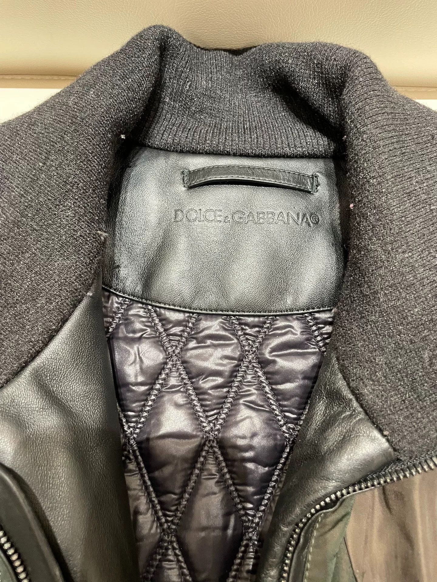 Dolce & Gabbana Stylish Dolce & Gabbana Winter Jacket Size US M / EU 48-50 / 2 - 3 Thumbnail