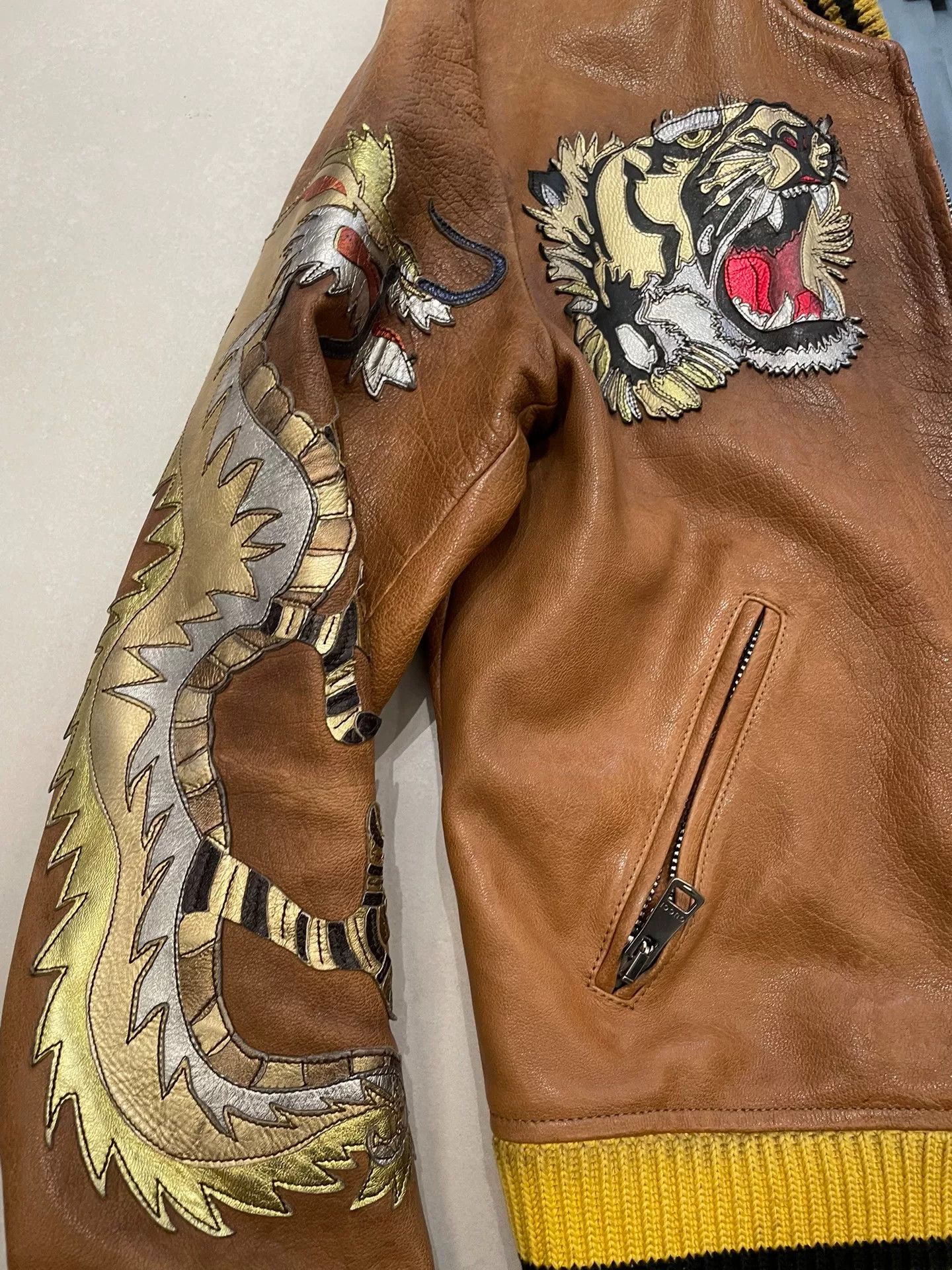 Gucci Gucci Embroidered Leather Jacket for Men Size US S / EU 44-46 / 1 - 4 Thumbnail