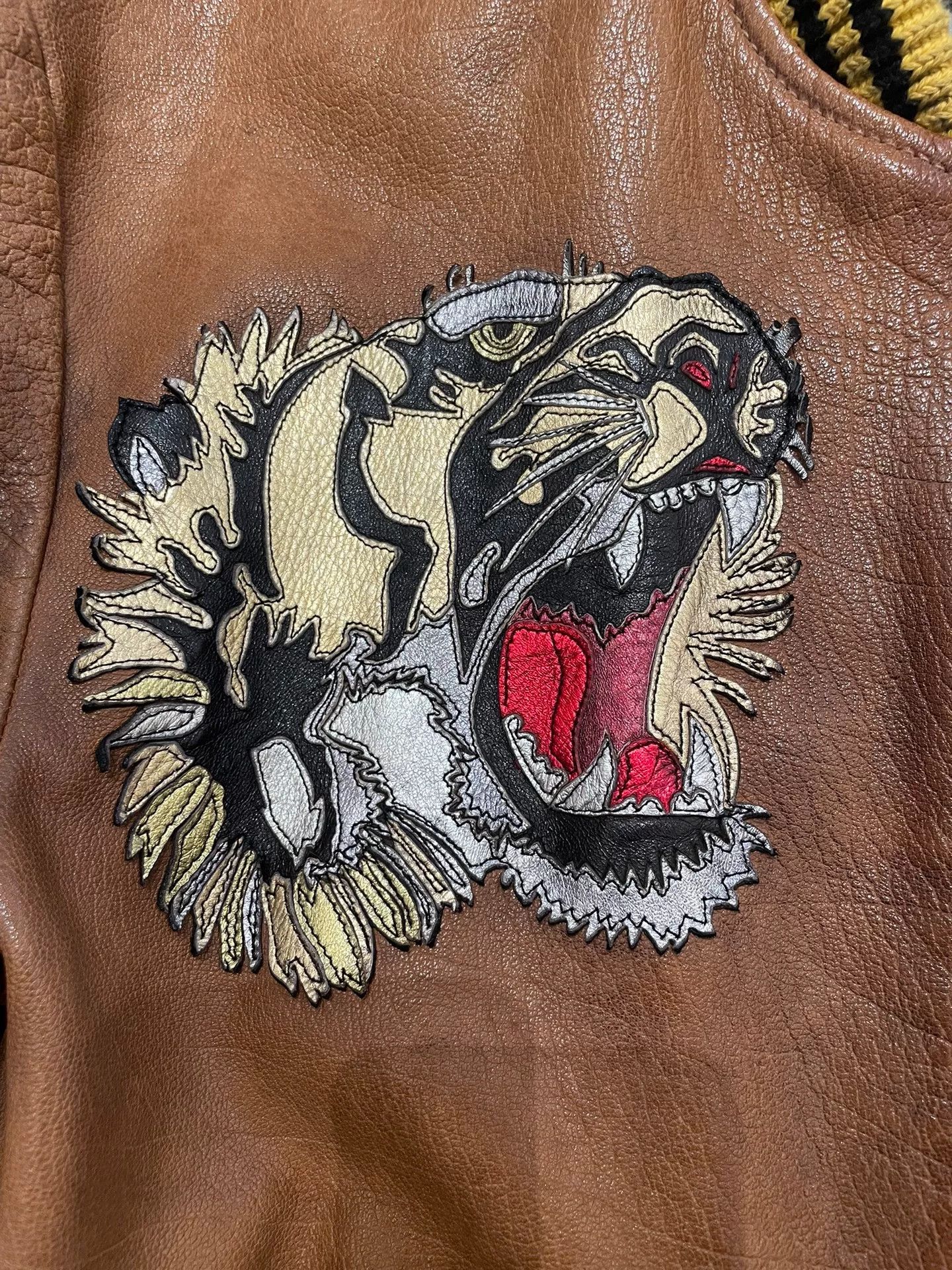 Gucci Gucci Embroidered Leather Jacket for Men Size US S / EU 44-46 / 1 - 5 Thumbnail