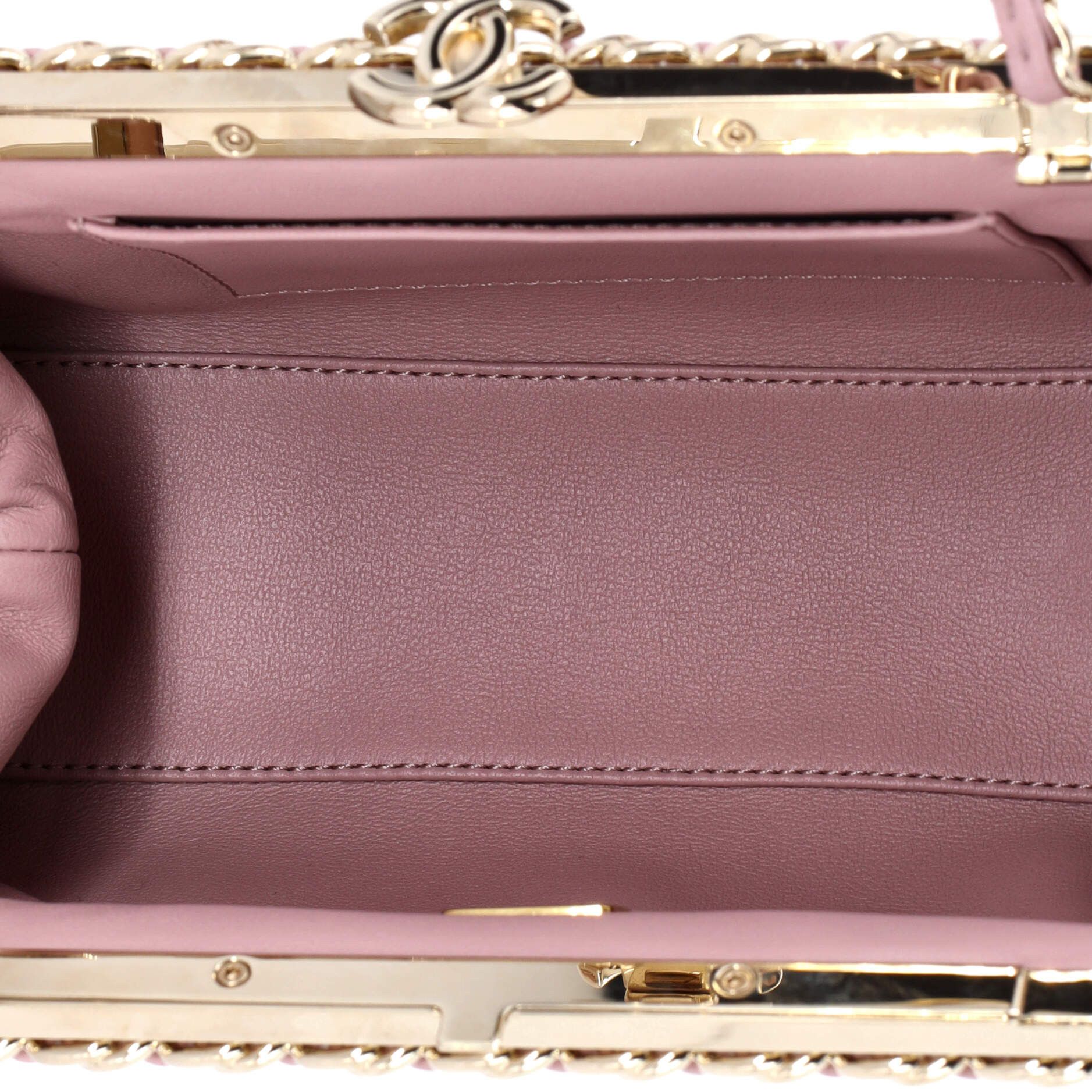 Chanel CC Kiss Lock Chain Around Clutch on Chain Size ONE SIZE - 5 Thumbnail