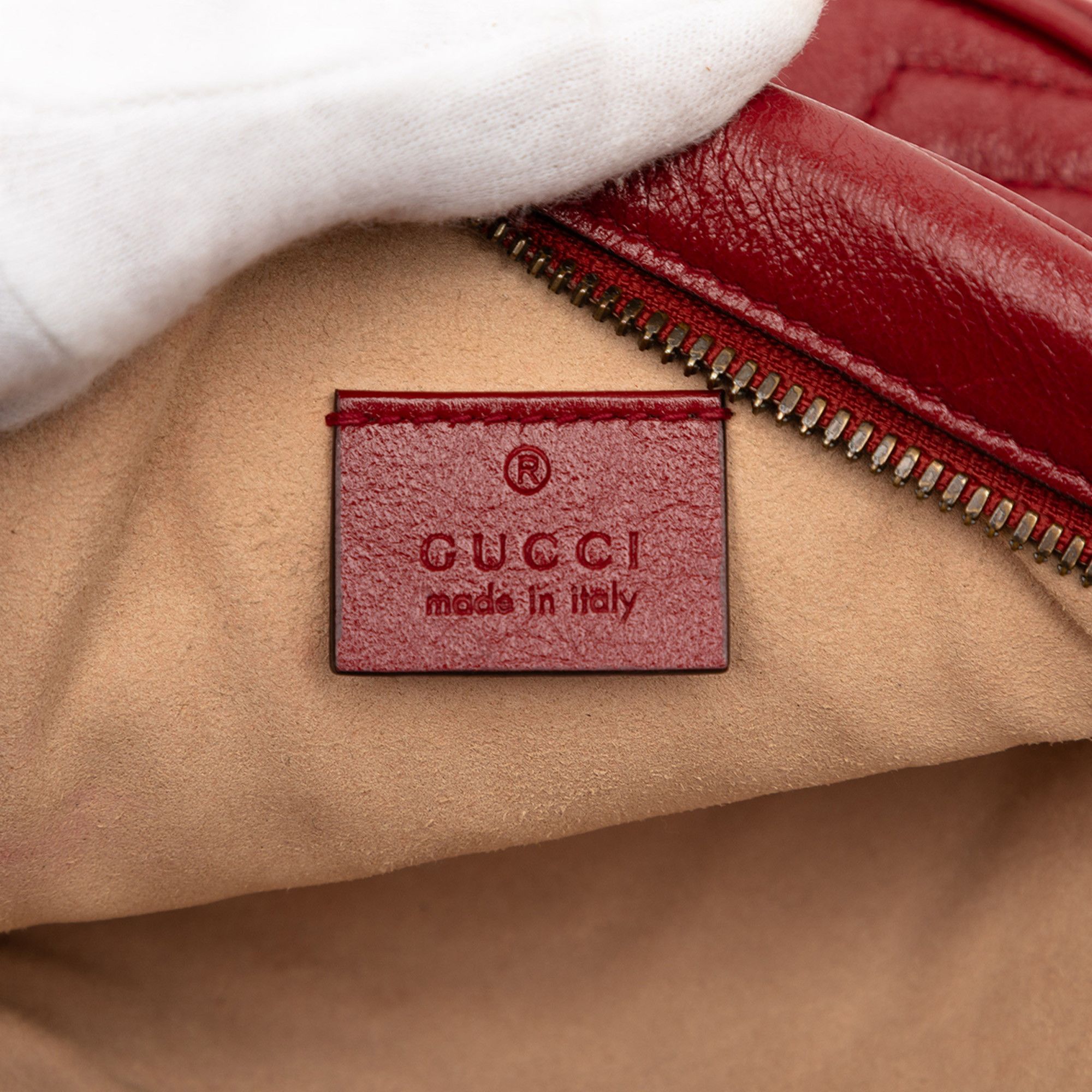 Gucci Gucci Mini GG Marmont Matelasse Leather Round Crossbody Size ONE SIZE - 5 Thumbnail