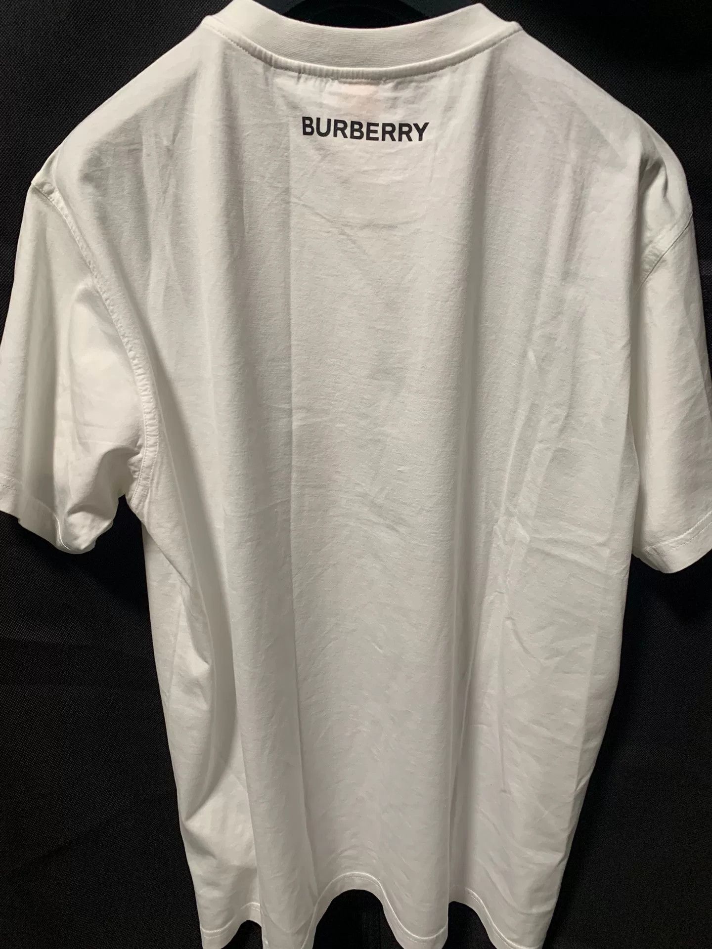 Burberry Burberry Graphic Tee with Unique Design Size US XS / EU 42 / 0 - 5 Thumbnail