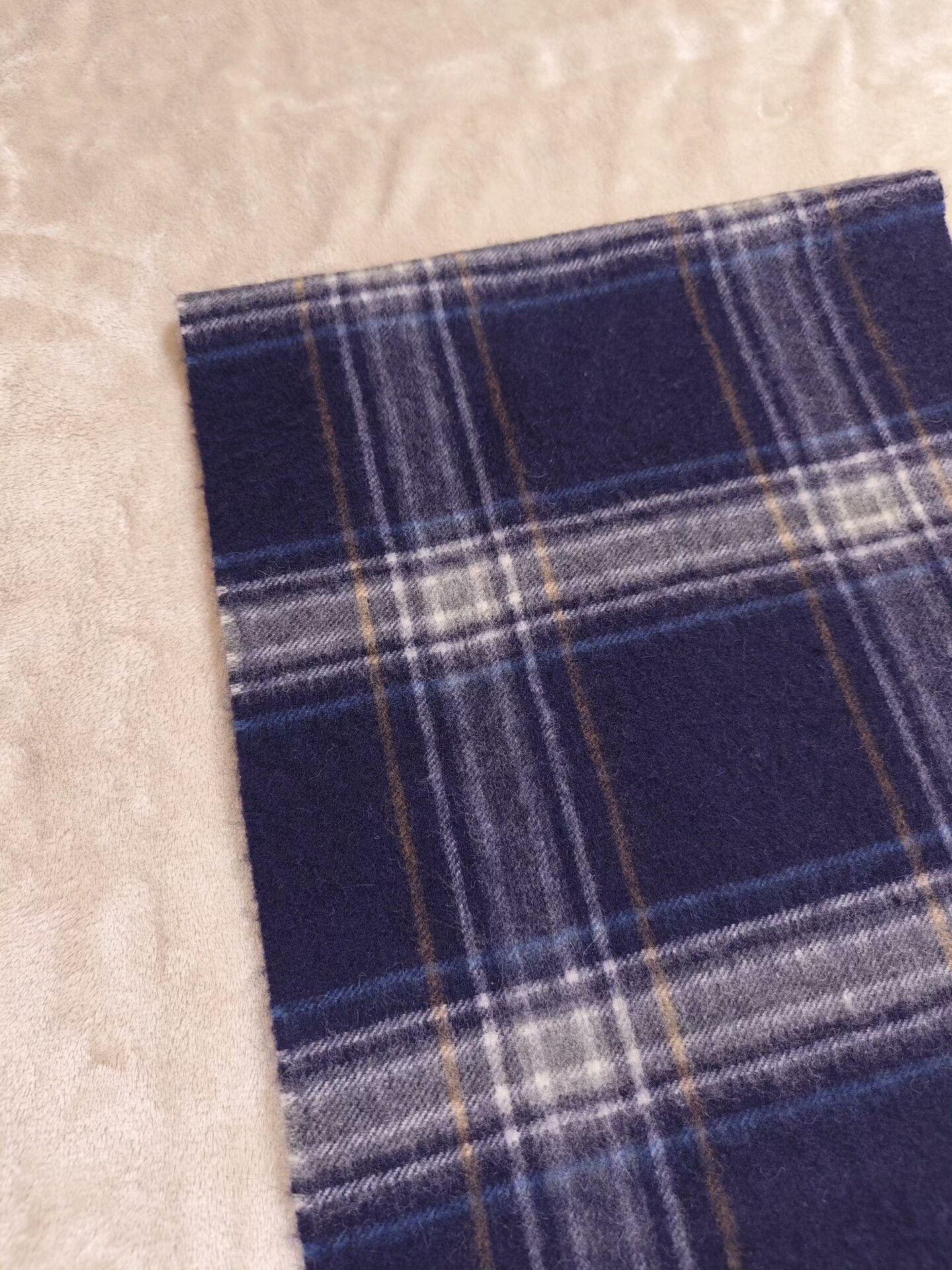 Henry Poole Henry Poole Cashmere Scarf in Blue Plaid Size ONE SIZE - 2 Thumbnail