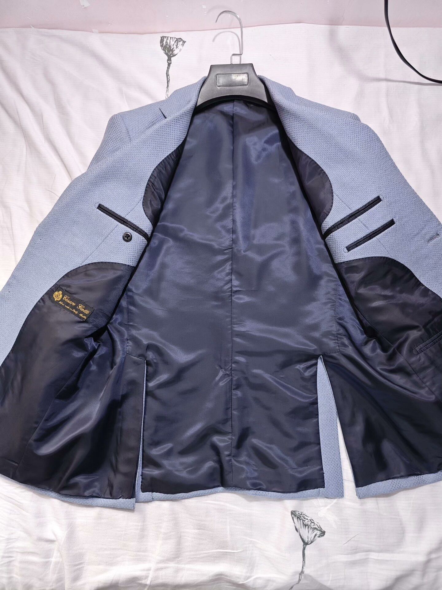 Cesare Attolini Custom Blue Wool Silk Suit Size US S / EU 44-46 / 1 - 6 Thumbnail
