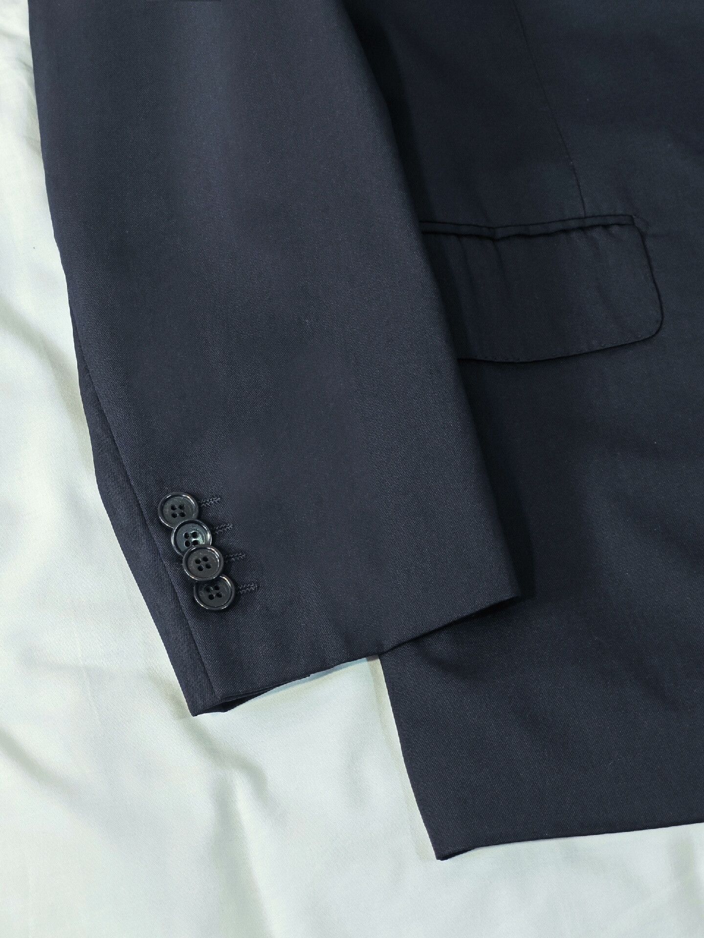 Salvatore Ferragamo Salvatore Ferragamo Navy Wool Suit Jacket Size US M / EU 48-50 / 2 - 3 Thumbnail