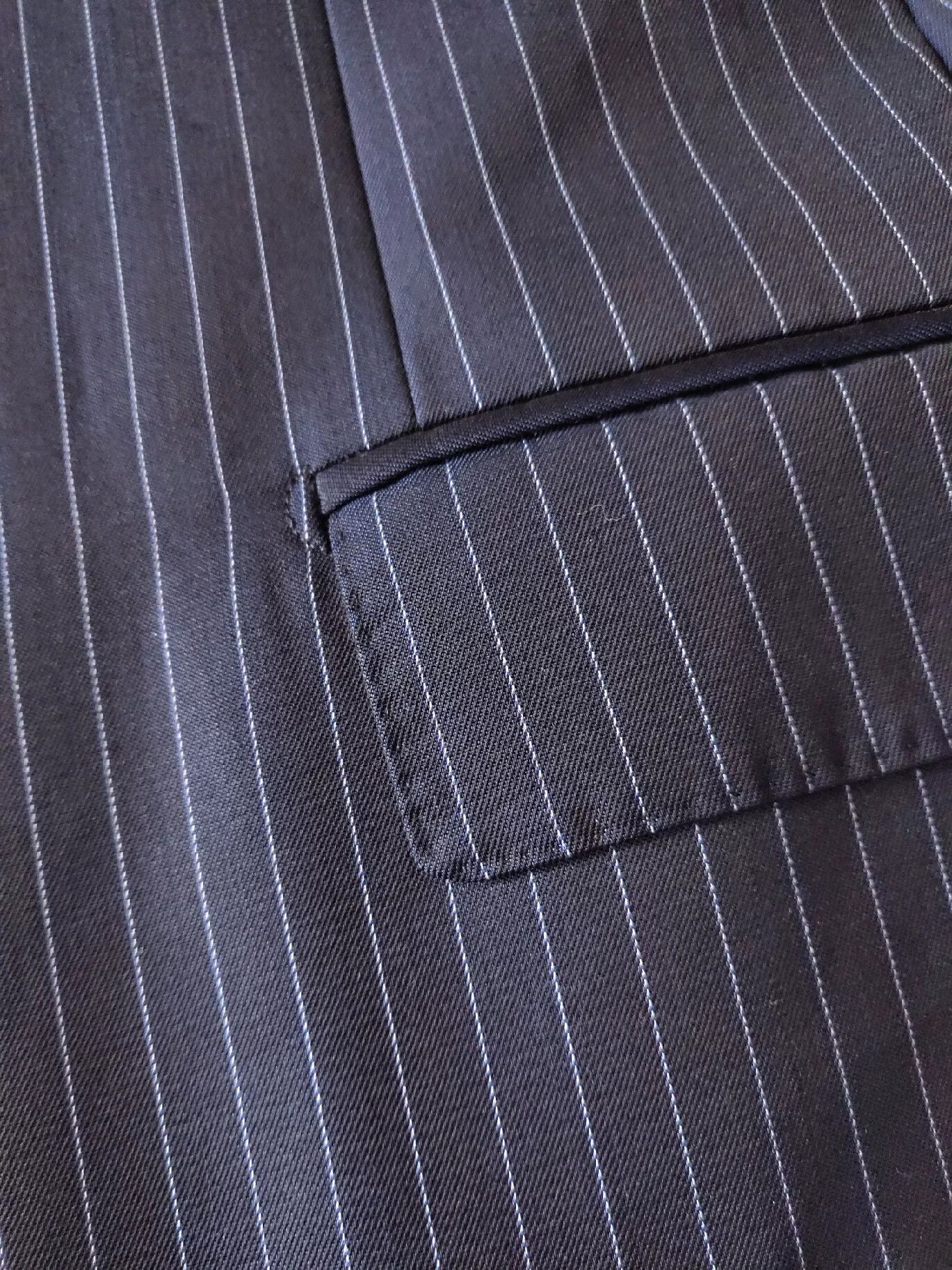 Boggi Italian Wool Blend Pinstripe Suit Jacket Size US S / EU 44-46 / 1 - 3 Thumbnail