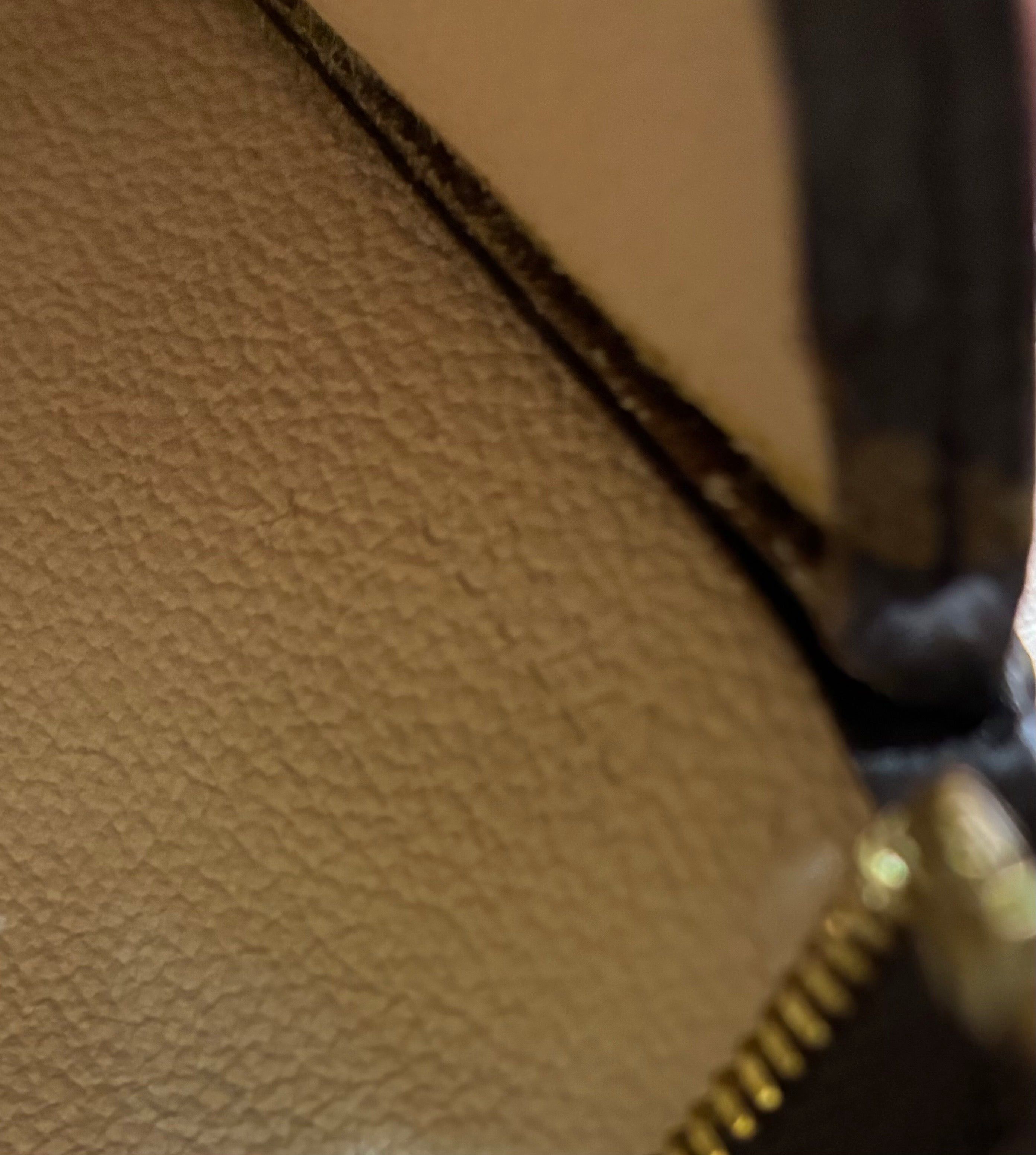 Louis Vuitton Toiletry Pouch Size ONE SIZE - 9 Thumbnail