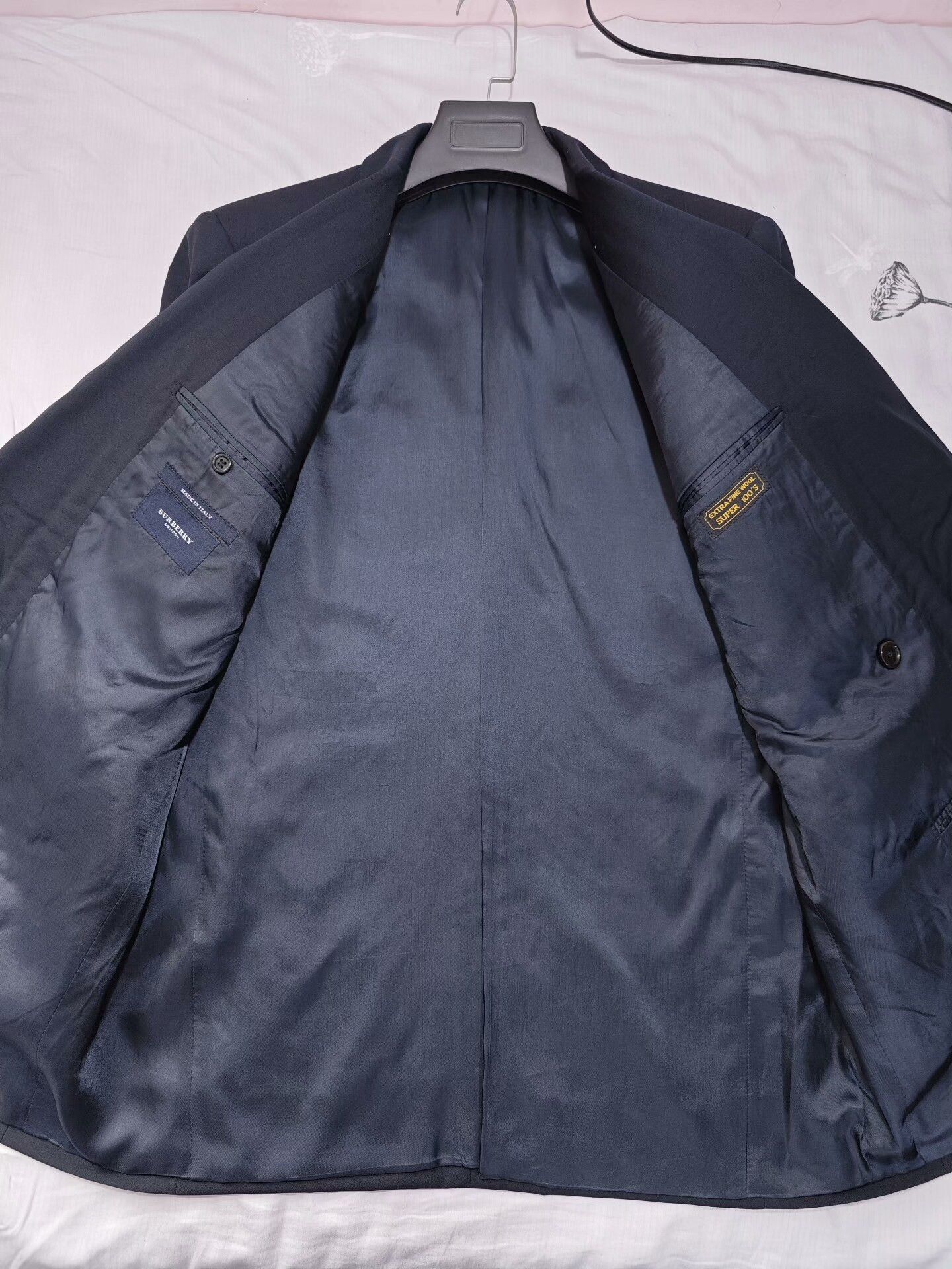 Burberry Burberry Navy Wool Suit Jacket Size US M / EU 48-50 / 2 - 6 Thumbnail