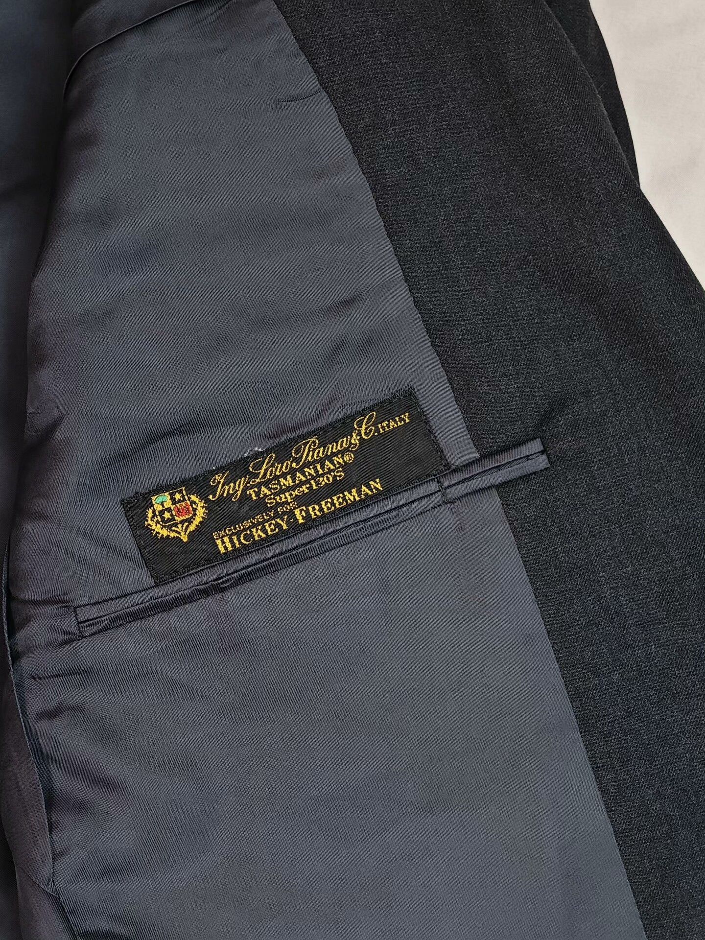 Hickey Freeman Hickey Freeman Gray Wool Suit Jacket Size US M / EU 48-50 / 2 - 8 Thumbnail