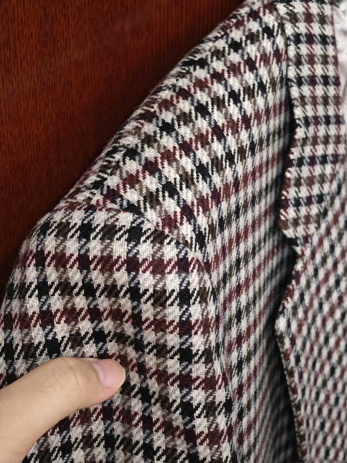 SCOTTeVEST Custom Wool Suit in Houndstooth Pattern Size US S / EU 44-46 / 1 - 3 Thumbnail