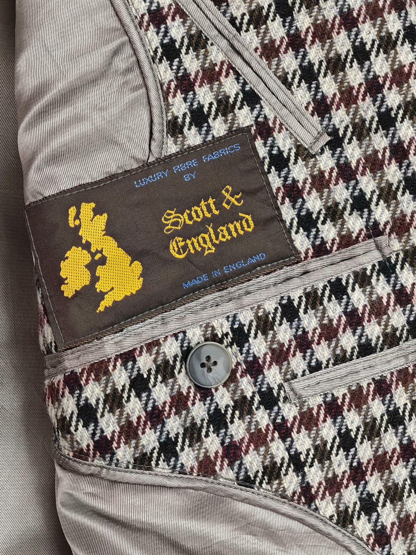 SCOTTeVEST Custom Wool Suit in Houndstooth Pattern Size US S / EU 44-46 / 1 - 8 Thumbnail
