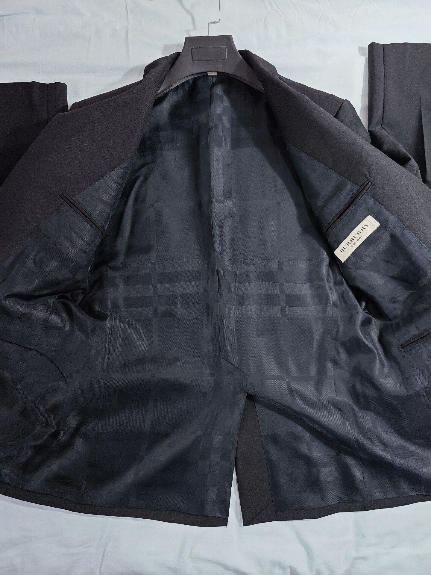 Burberry Burberry Wool and Mohair Suit Size US M / EU 48-50 / 2 - 9 Thumbnail