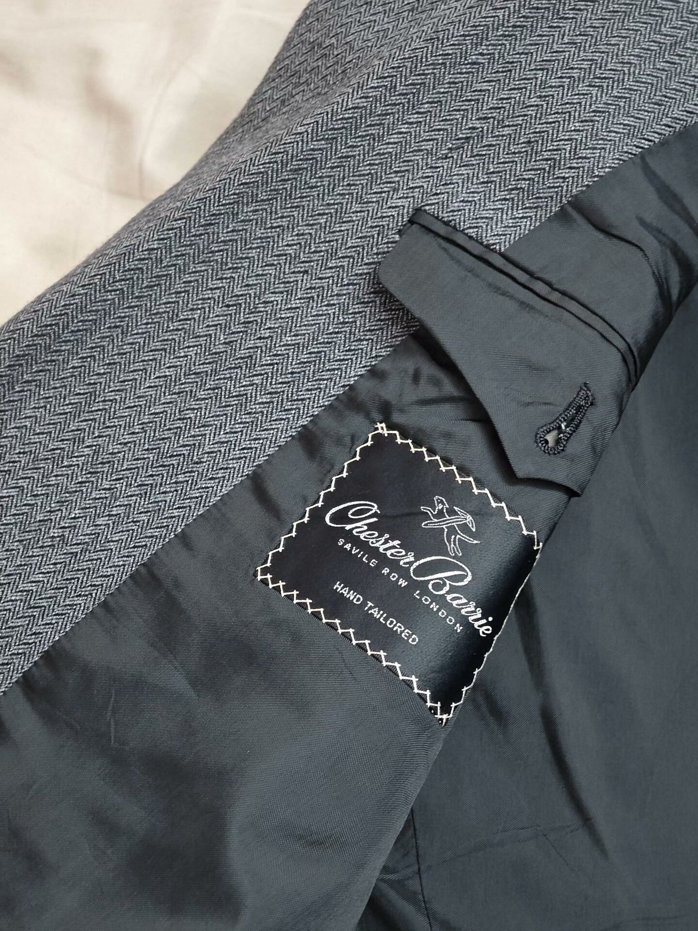 Chester Barrie Chester Barrie Custom Suit in Gray Size US M / EU 48-50 / 2 - 7 Thumbnail