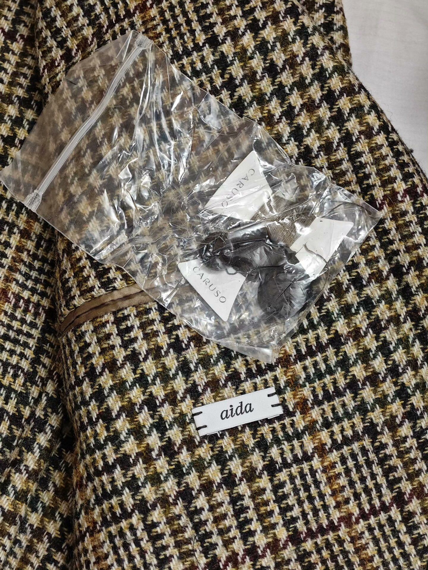 Caruso Caruso Brown Houndstooth Wool Blazer Size US S / EU 44-46 / 1 - 8 Thumbnail