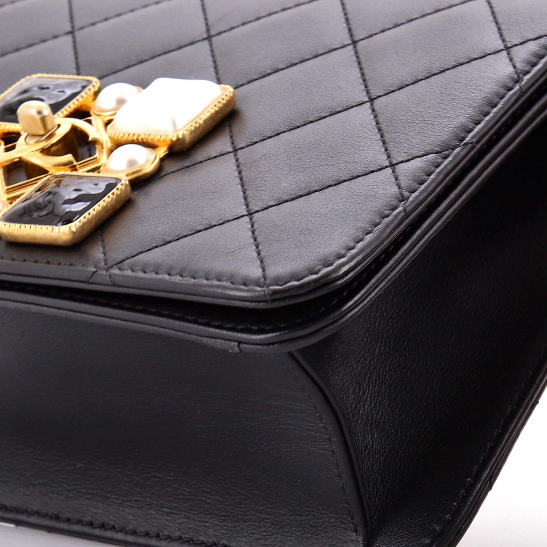 Chanel Resin and Pearl CC Full Flap Bag Size ONE SIZE - 6 Thumbnail