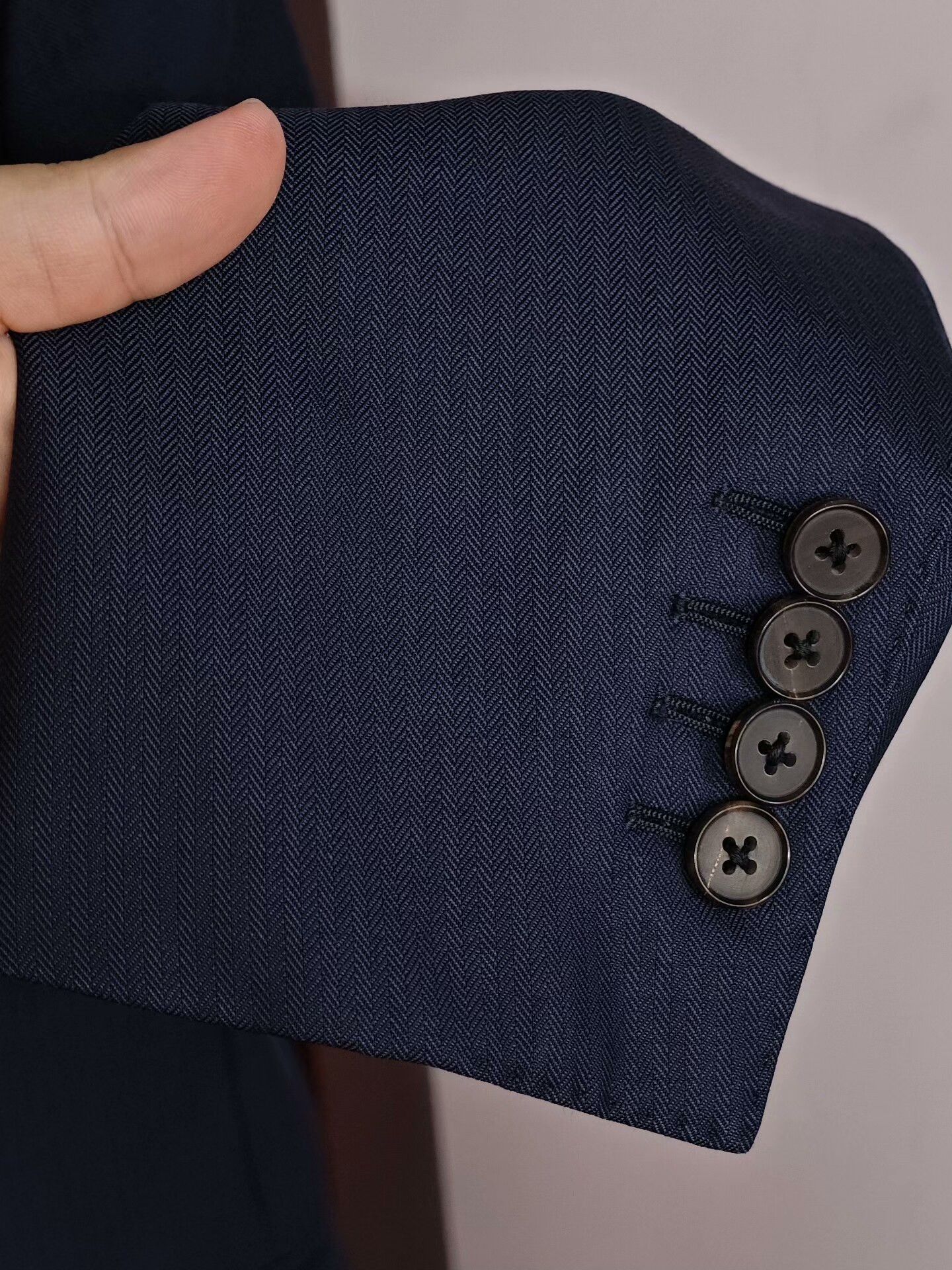 Ermenegildo Zegna Zegna Navy Wool Jacket with Herringbone Pattern Size US S / EU 44-46 / 1 - 4 Thumbnail