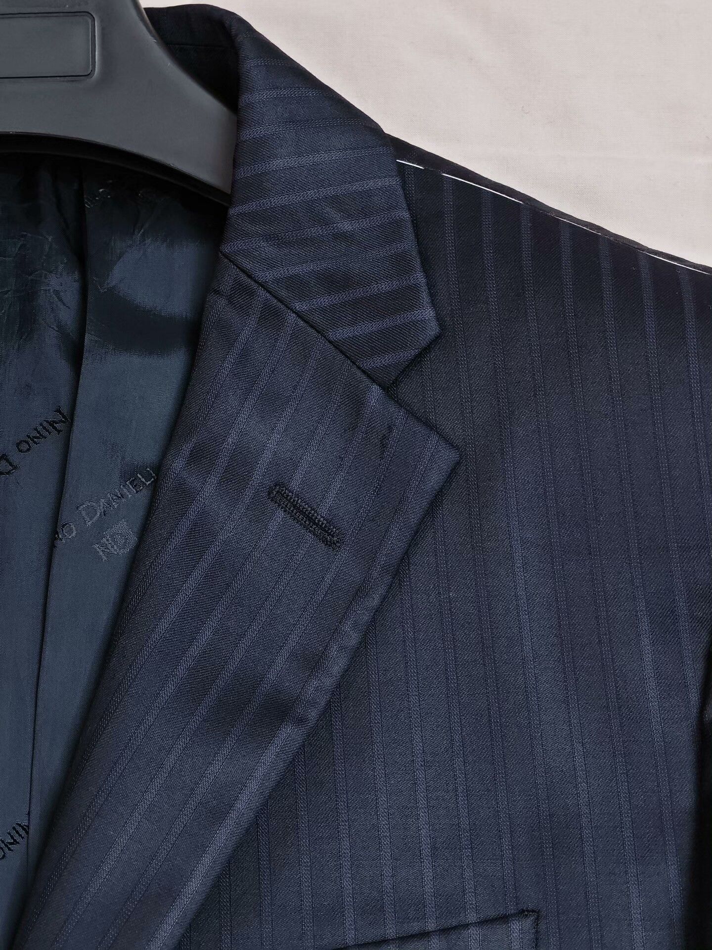 Corneliani Italian Wool Suit by Corneliani Size US M / EU 48-50 / 2 - 9 Thumbnail