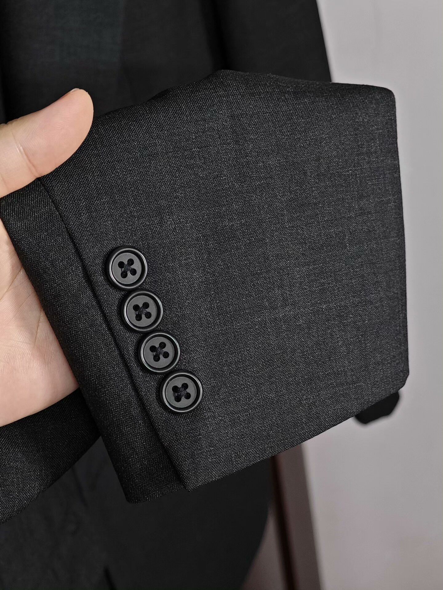 Tom James Custom Tailored Wool Suit by Tom James Size US L / EU 52-54 / 3 - 4 Thumbnail
