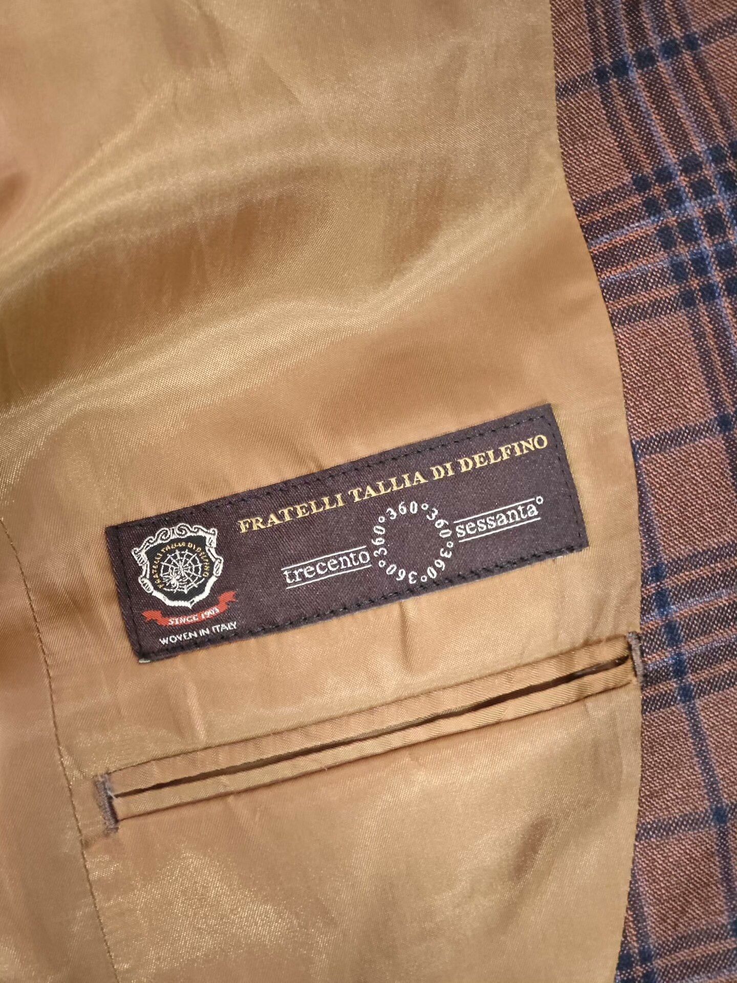 Tallia Italian Wool Blend Custom Suit Size US M / EU 48-50 / 2 - 7 Thumbnail