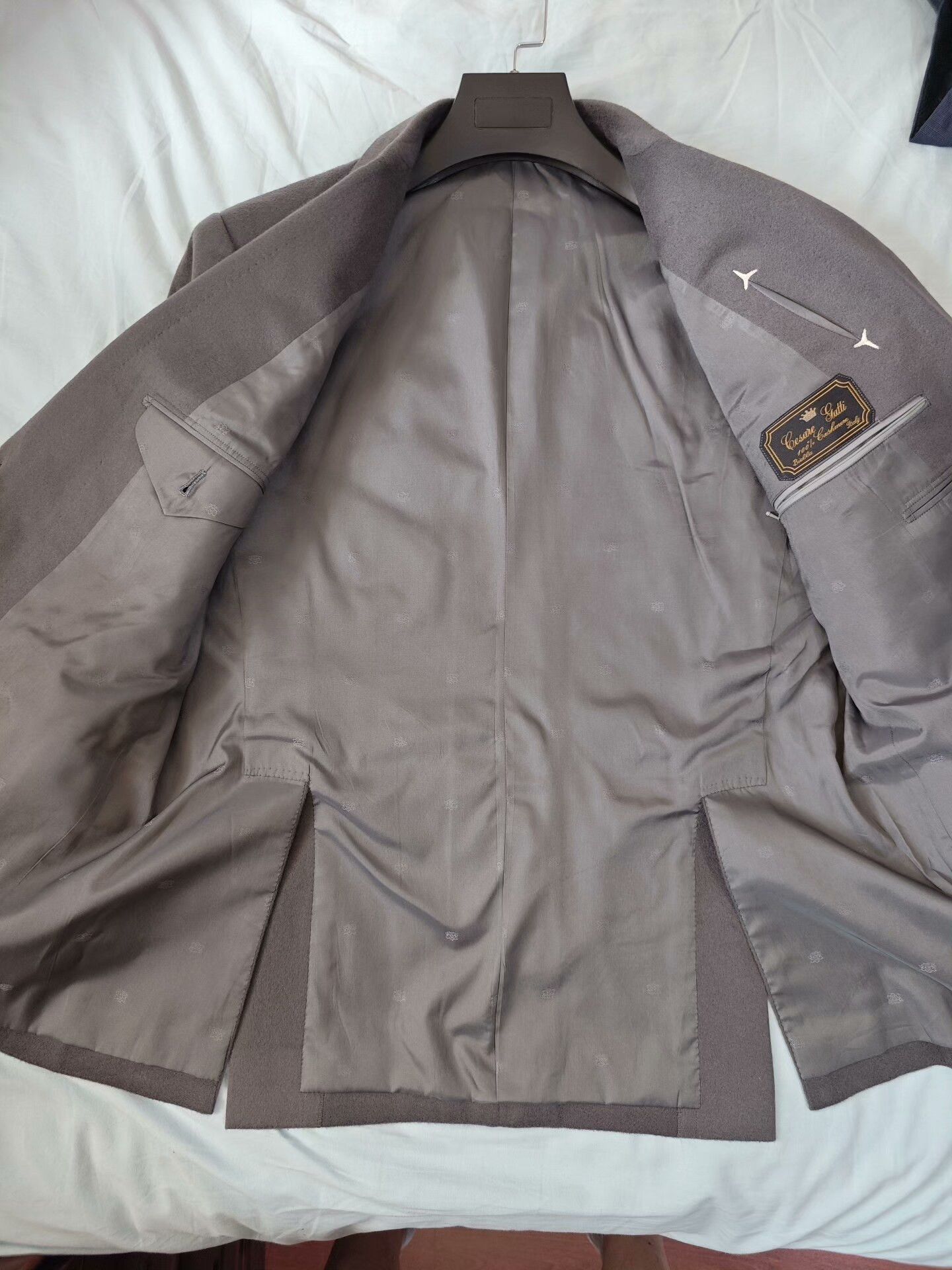 Cesare Attolini Custom Italian Cashmere Blazer Size US M / EU 48-50 / 2 - 6 Thumbnail