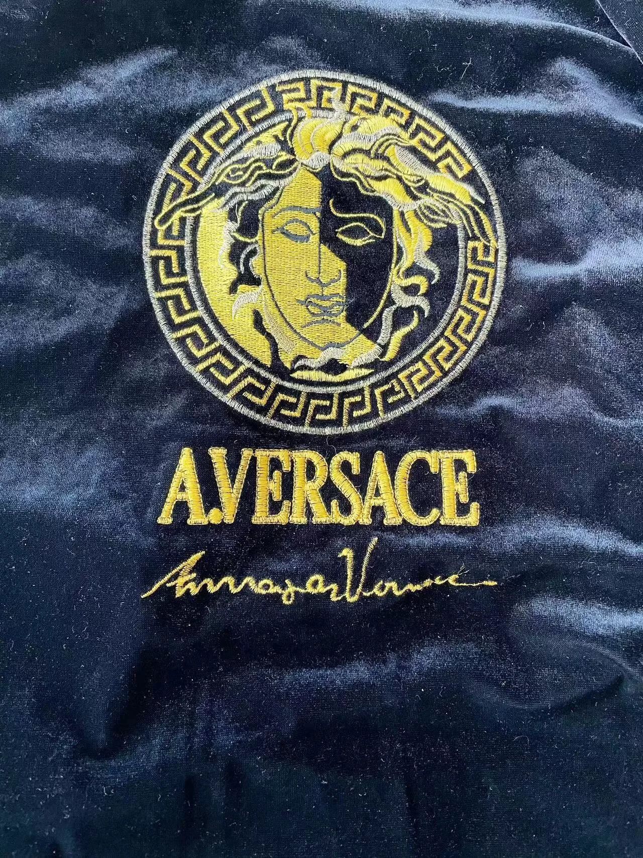 Versace Versace 90s Medusa Velvet Sweatshirt Size US M / EU 48-50 / 2 - 8 Thumbnail