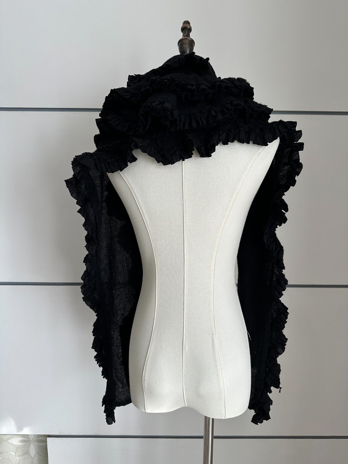 Comme des Garcons Comme des Garçons Black Floral Shawl Size M / US 6-8 / IT 42-44 - 4 Thumbnail