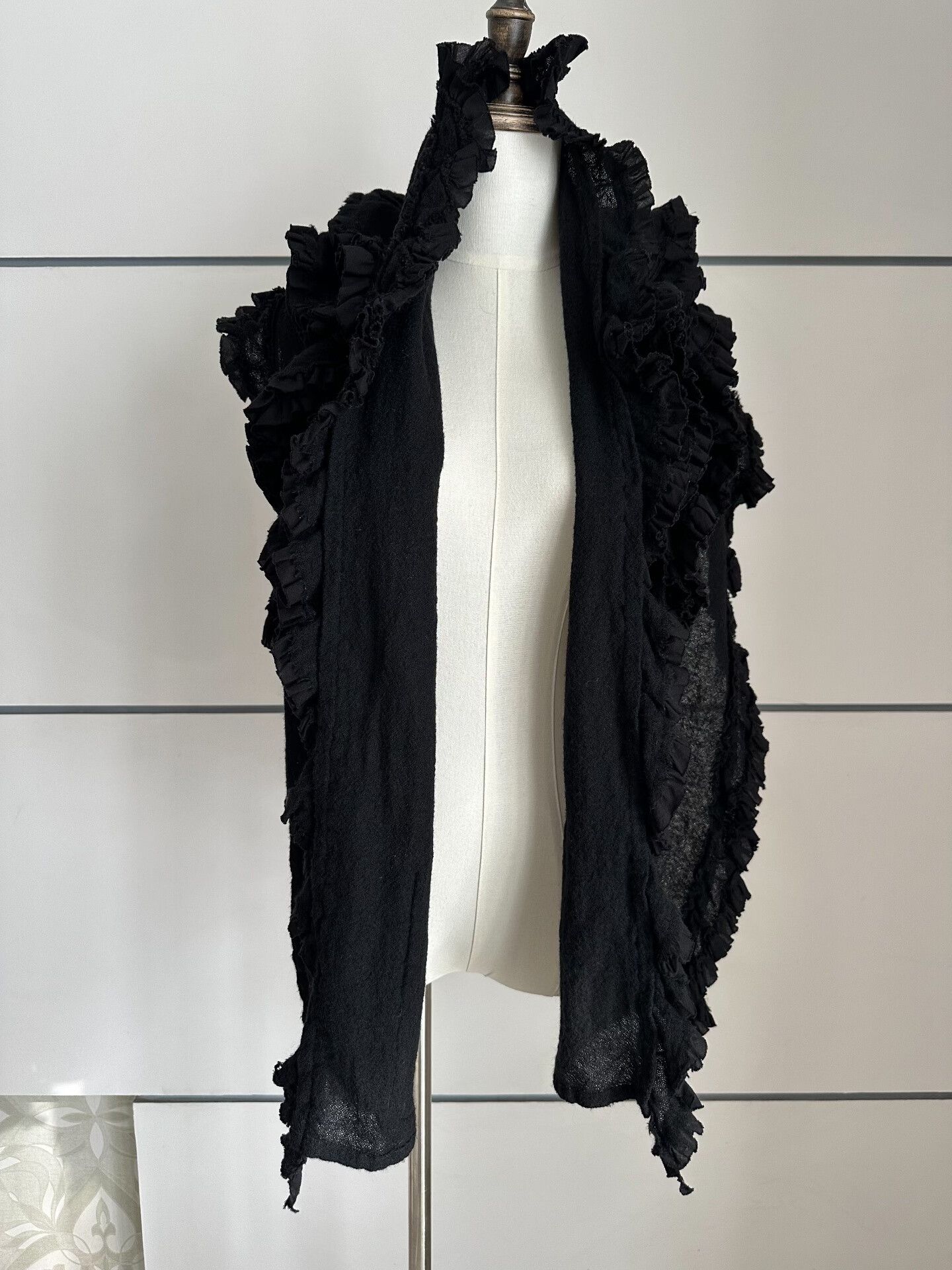 Comme des Garcons Comme des Garçons Black Floral Shawl Size M / US 6-8 / IT 42-44 - 2 Thumbnail
