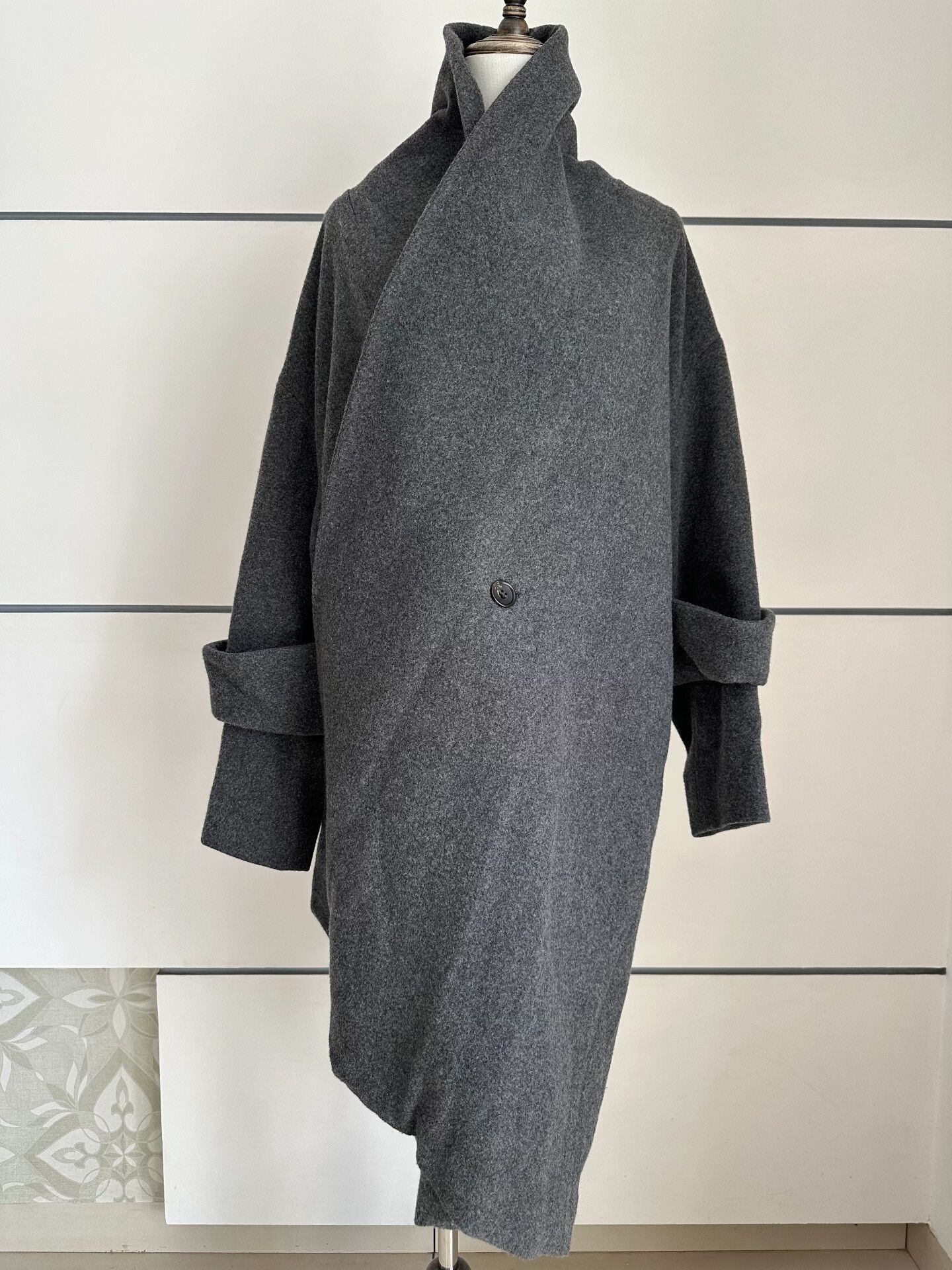 Hussein Chalayan Oversized Wool Coat by Hussein Chalayan Size S / US 4 / IT 40 - 6 Thumbnail