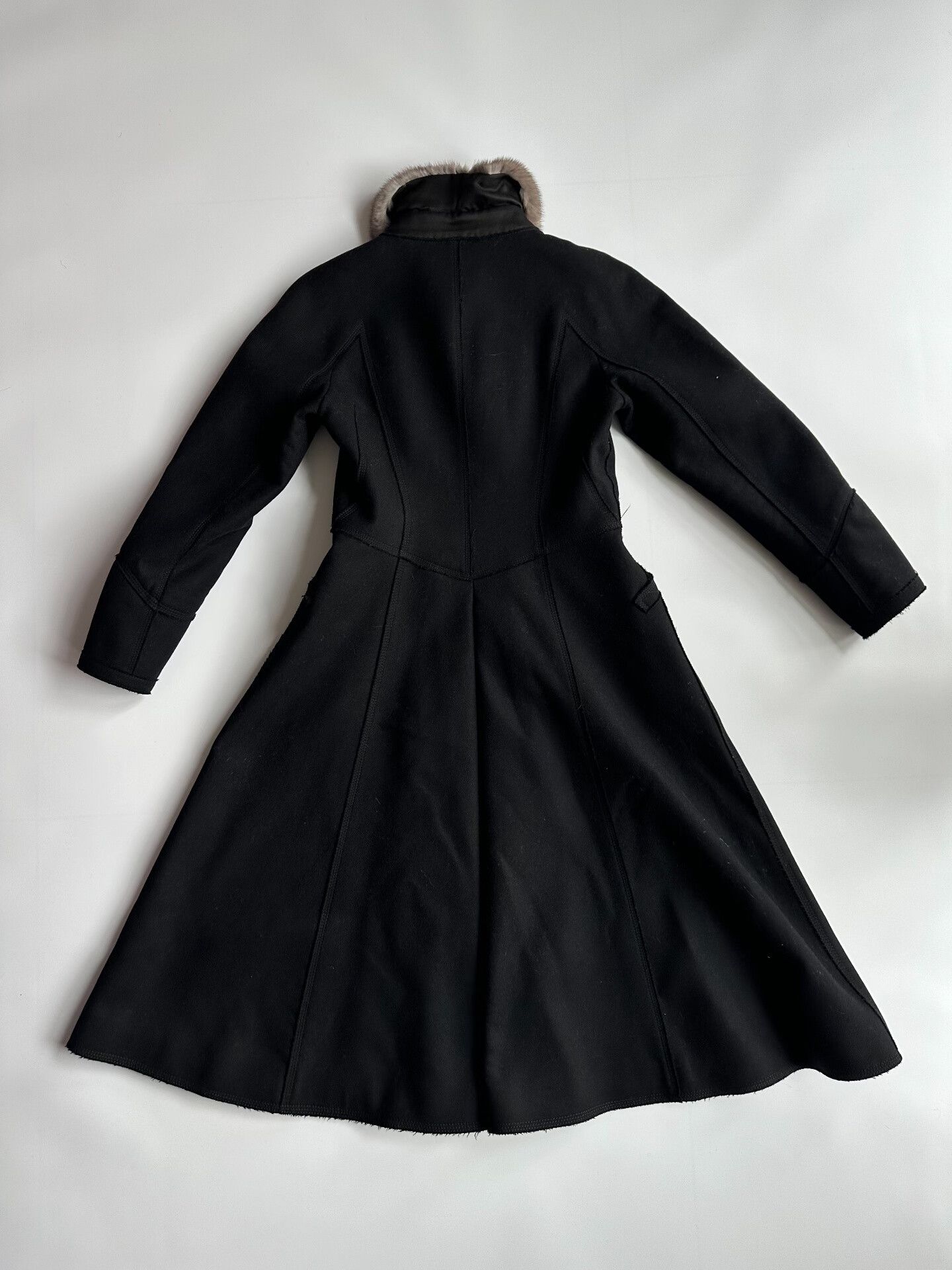 Marc Jacobs Louis Vuitton A-Line Coat with Fur Collar Size S / US 4 / IT 40 - 2 Thumbnail