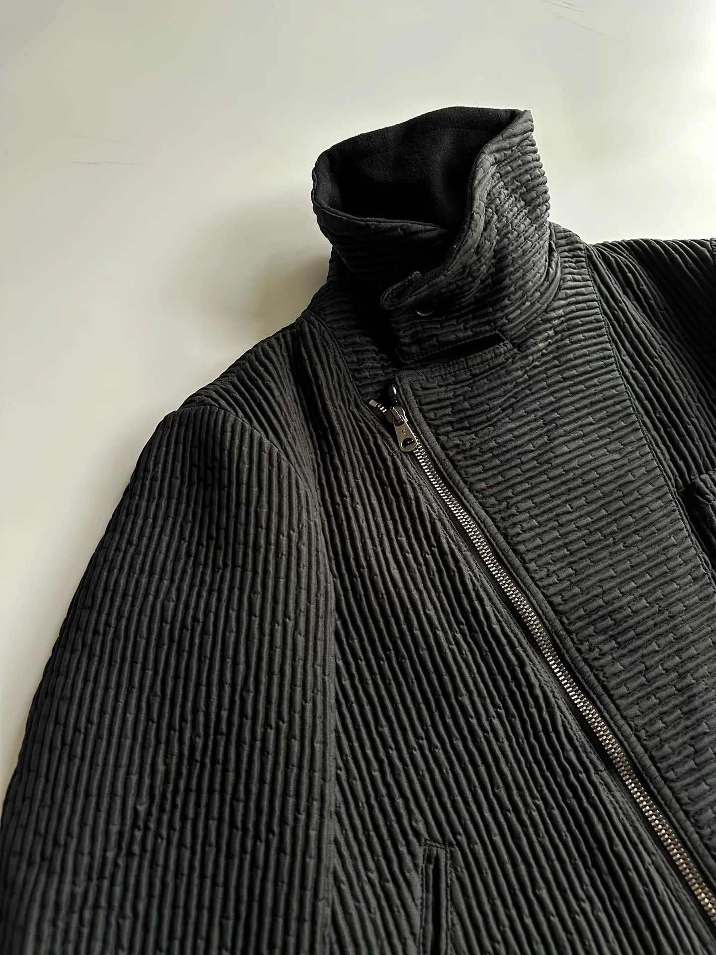 Emporio Armani Emporio Armani Motorcycle Jacket with Unique Collar Size US S / EU 44-46 / 1 - 3 Thumbnail