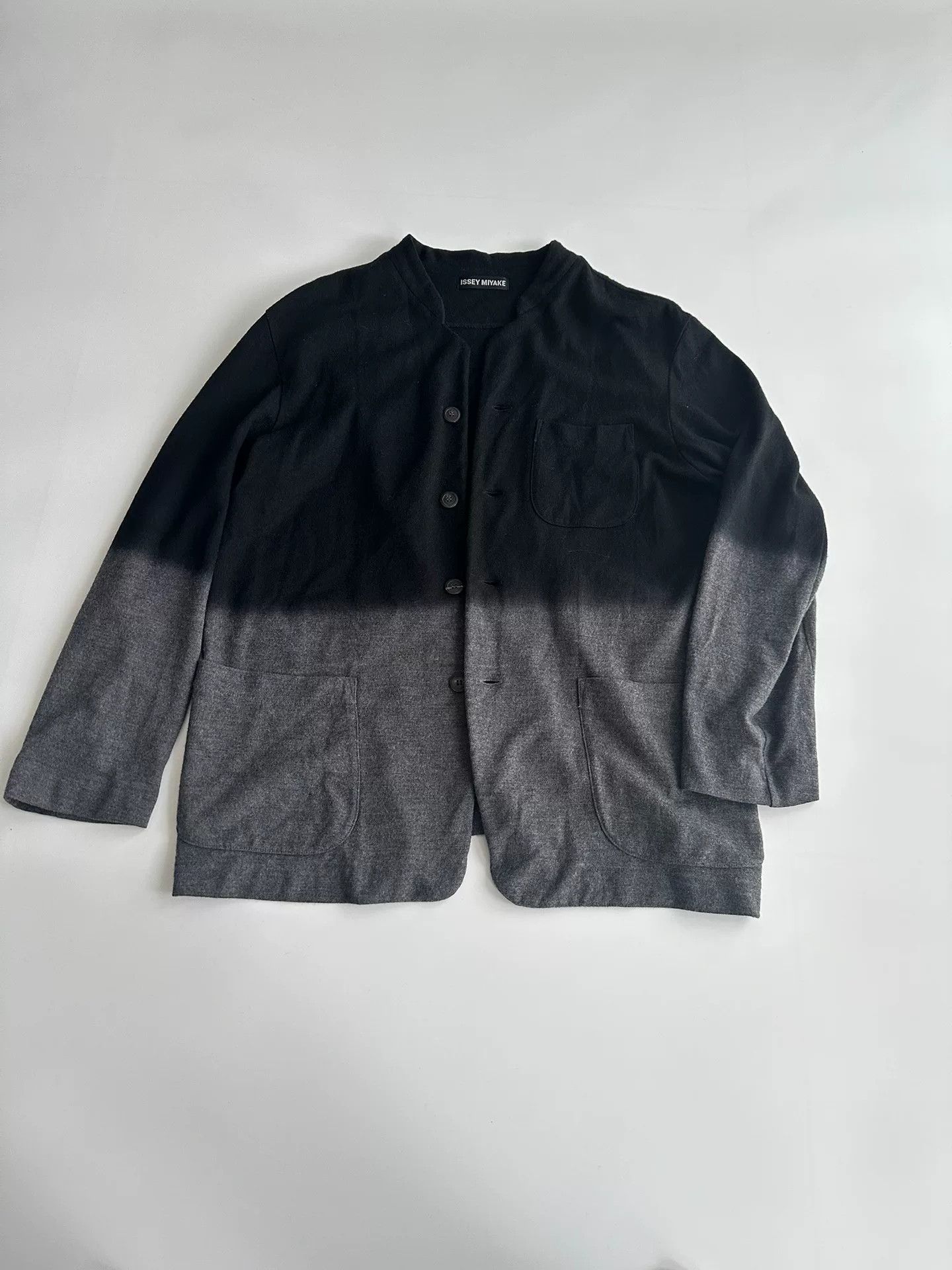 Issey Miyake ISSEY MIYAKE Gradient Color Cardigan Size US XL / EU 56 / 4 - 2 Thumbnail