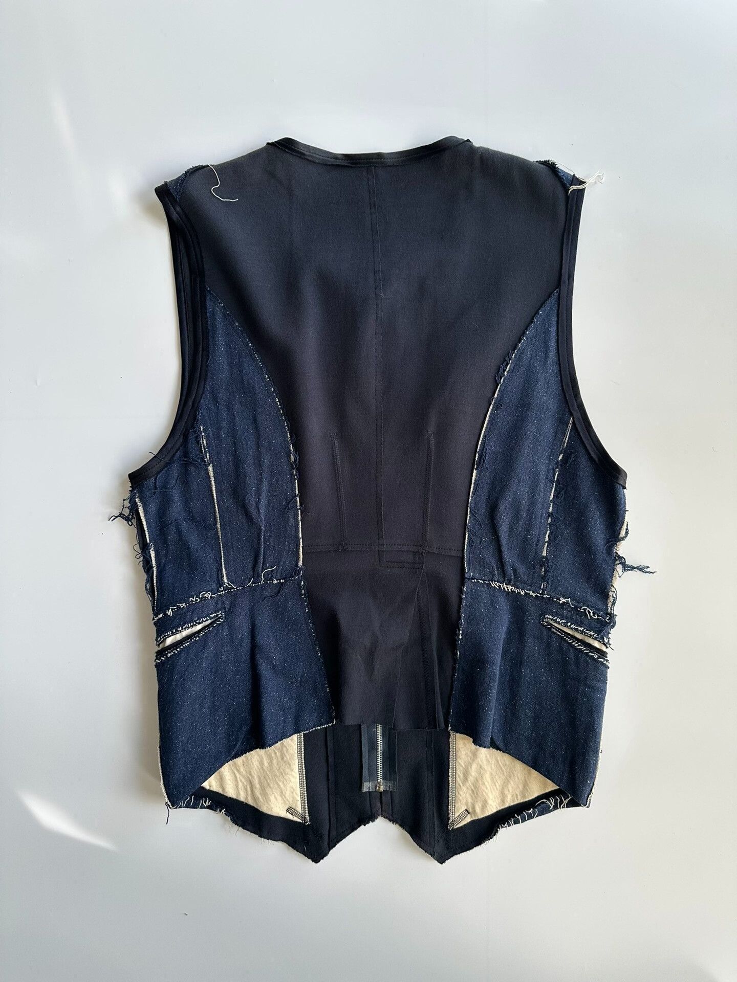 Takahiromiyashita The Soloist. Takahiro Miyashita The Soloist Gilet Size US S / EU 44-46 / 1 - 5 Thumbnail
