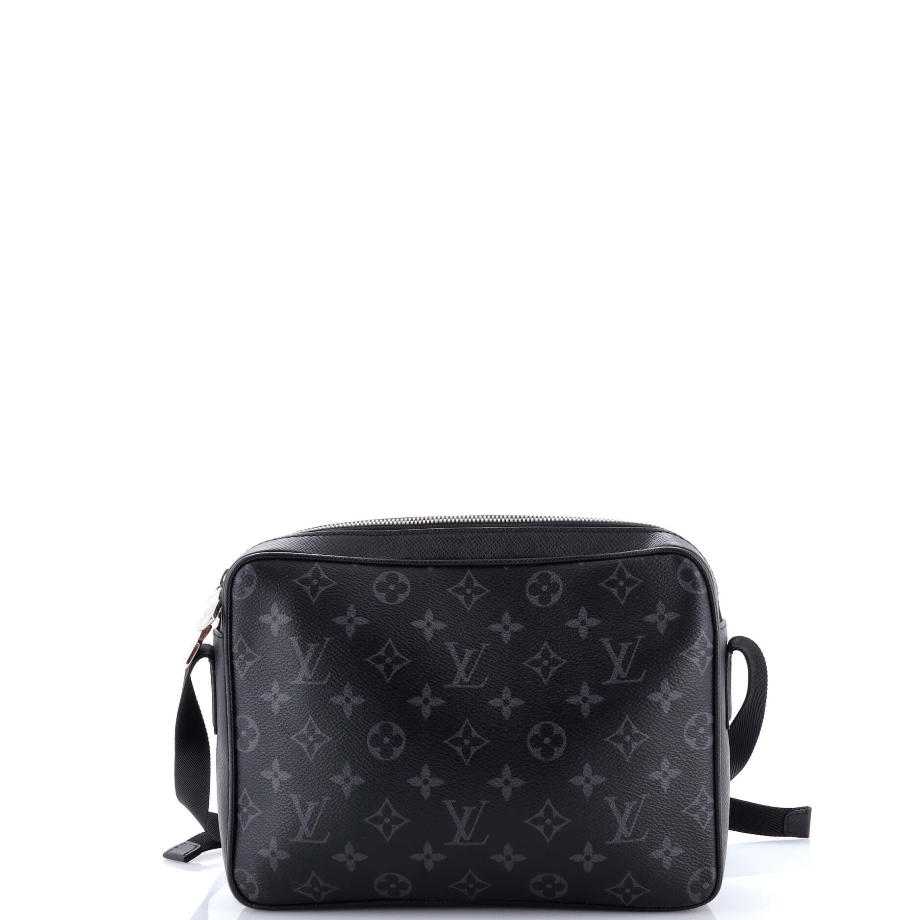 Louis Vuitton Outdoor Messenger Bag Size ONE SIZE - 3 Thumbnail