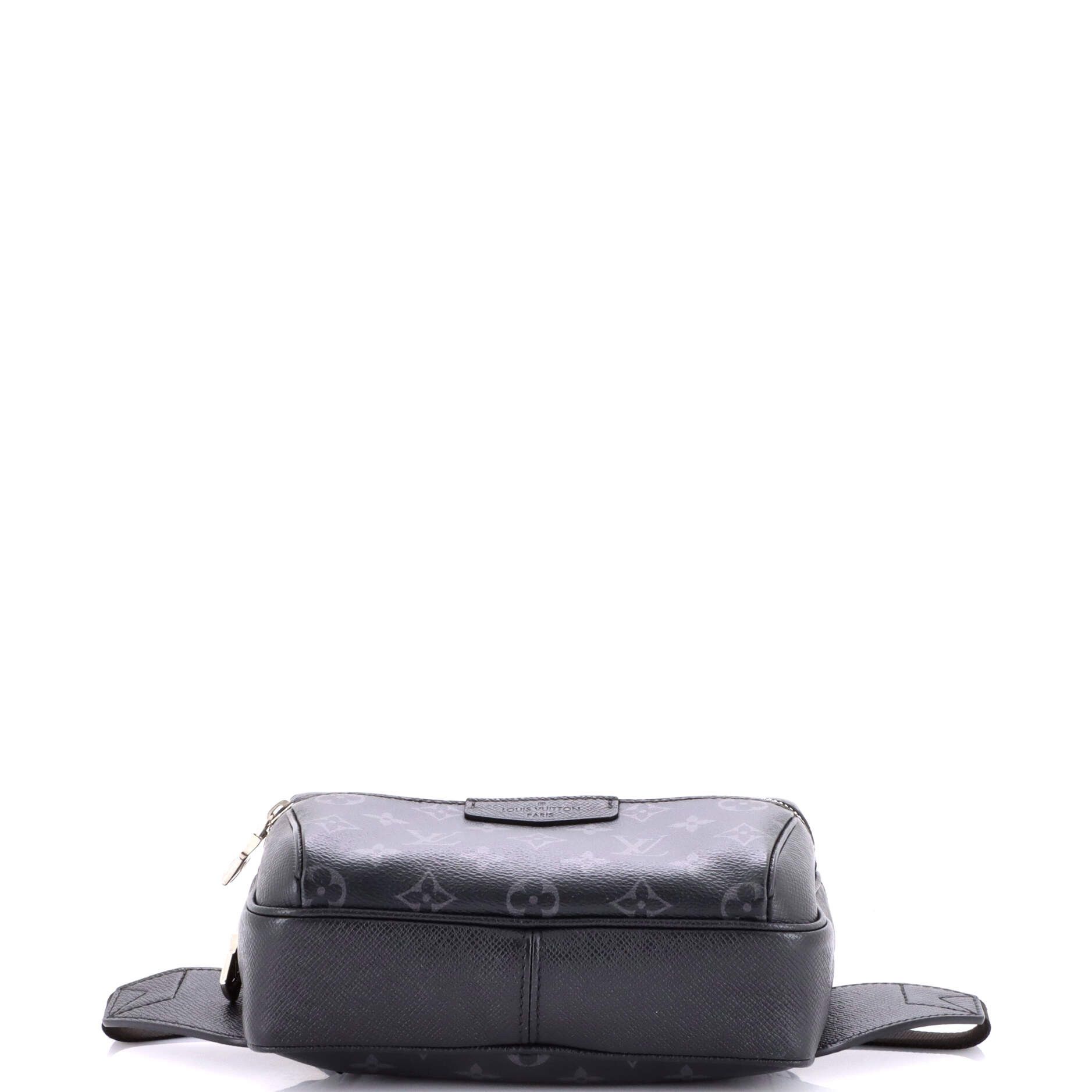Louis Vuitton Outdoor Messenger Bag Size ONE SIZE - 4 Thumbnail