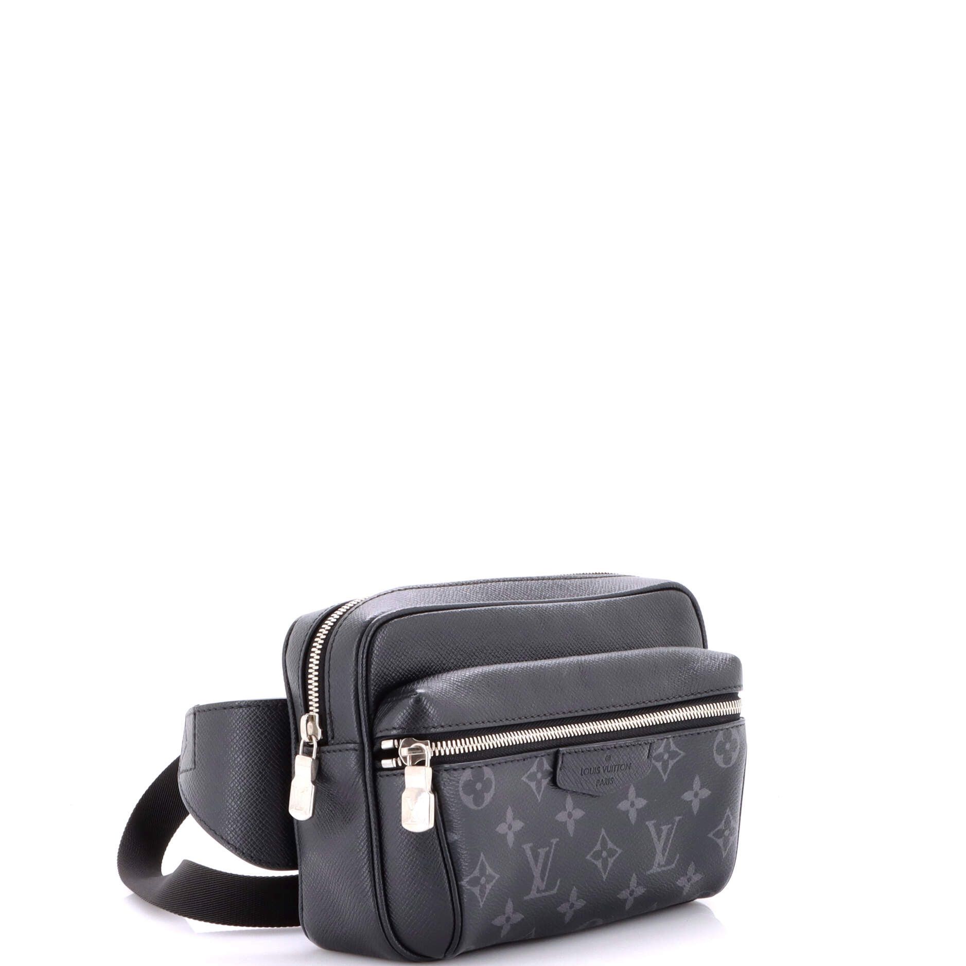 Louis Vuitton Outdoor Messenger Bag Size ONE SIZE - 2 Thumbnail