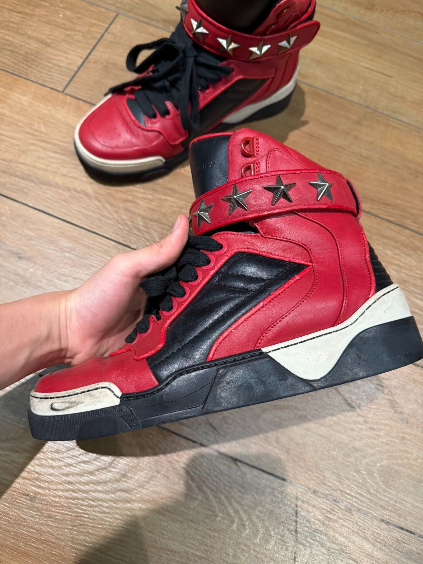 Givenchy Givenchy Star Strap Tyson Sneakers Size US 7 / EU 40 - 2 Thumbnail