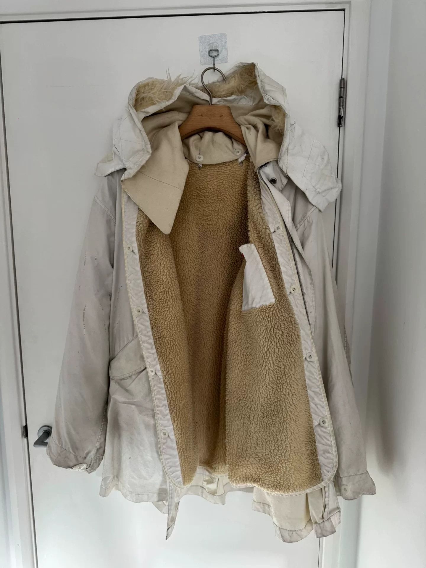 Helmut Lang Helmut Lang Jumbo Hood Astronaut Parka Size US M / EU 48-50 / 2 - 3 Thumbnail