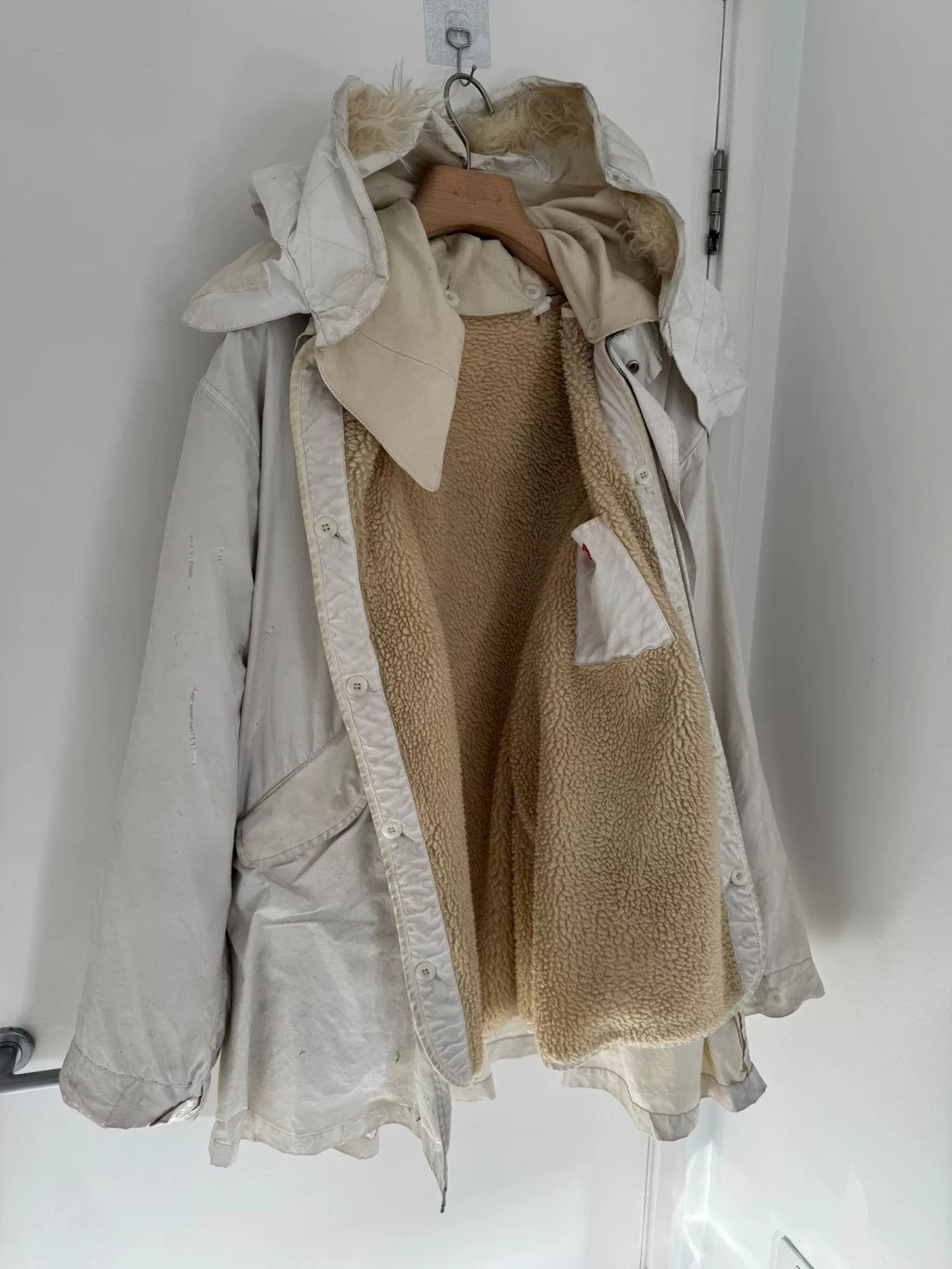 Helmut Lang Helmut Lang Jumbo Hood Astronaut Parka Size US M / EU 48-50 / 2 - 4 Thumbnail