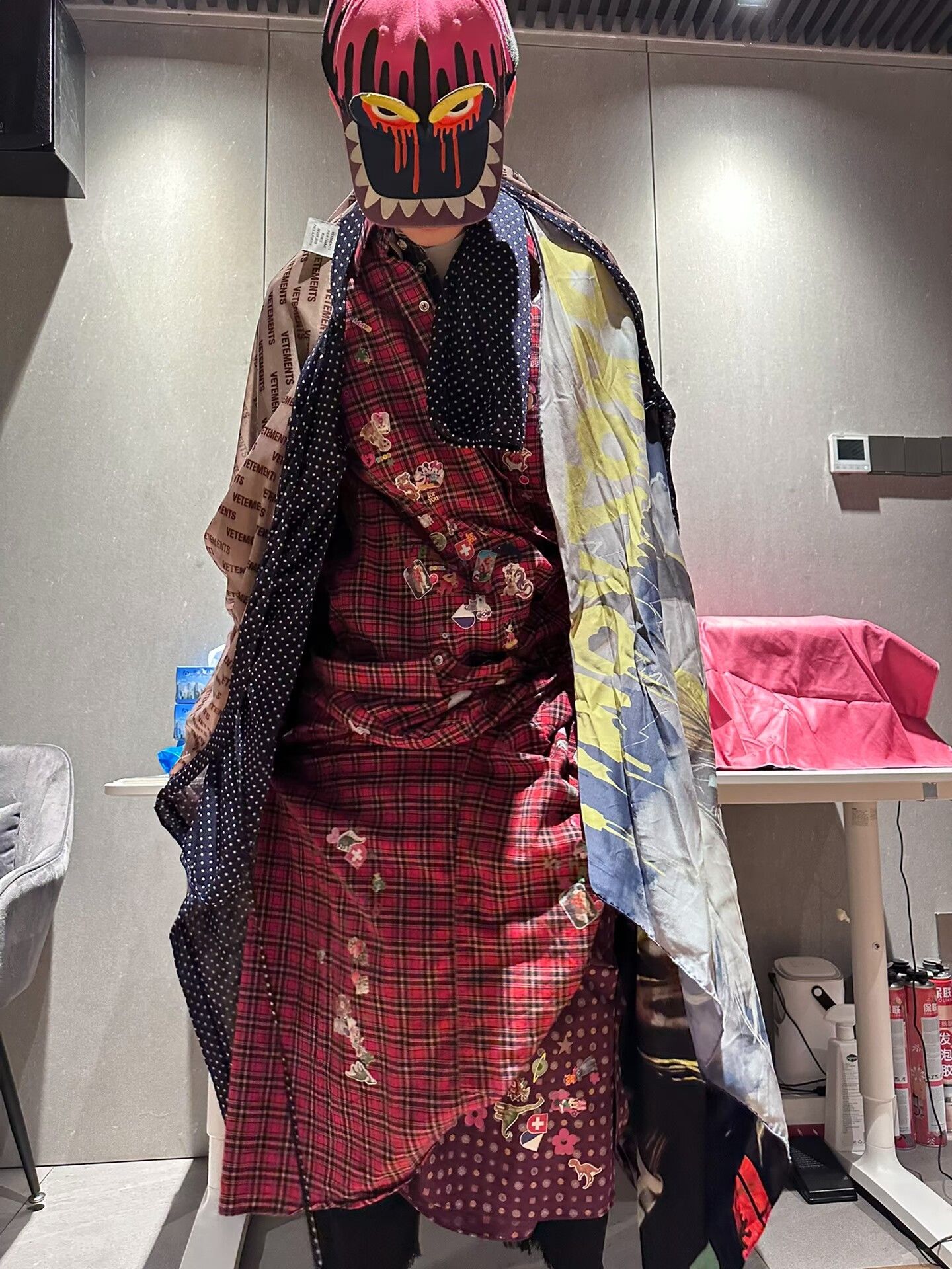Vetements Vetements Polka Dot Long Coat Size US M / EU 48-50 / 2 - 9 Thumbnail