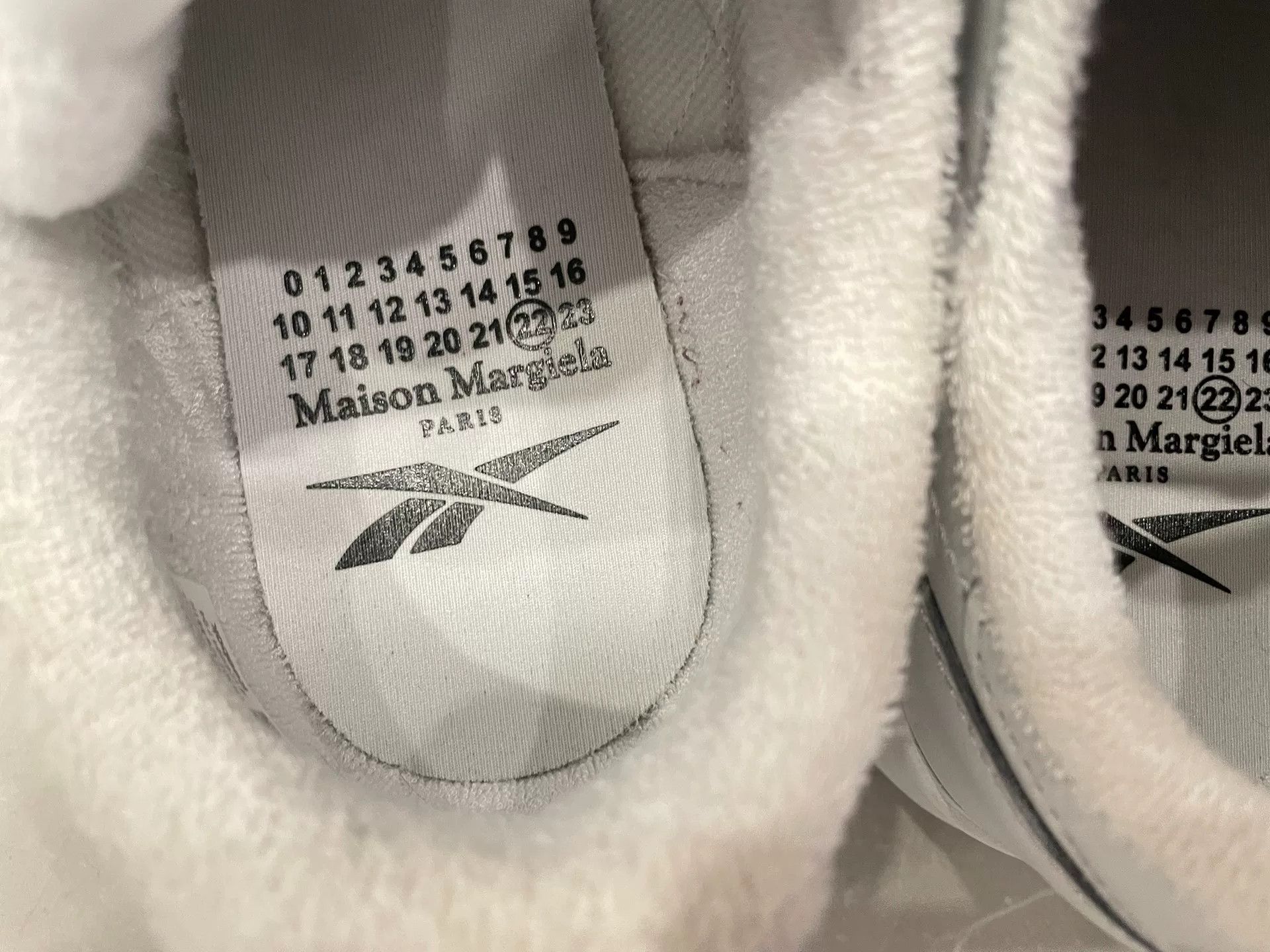 Maison Margiela Reebok Maison Margiela Tabi Sneakers Size 41 Size US 8 / EU 41 - 2 Thumbnail