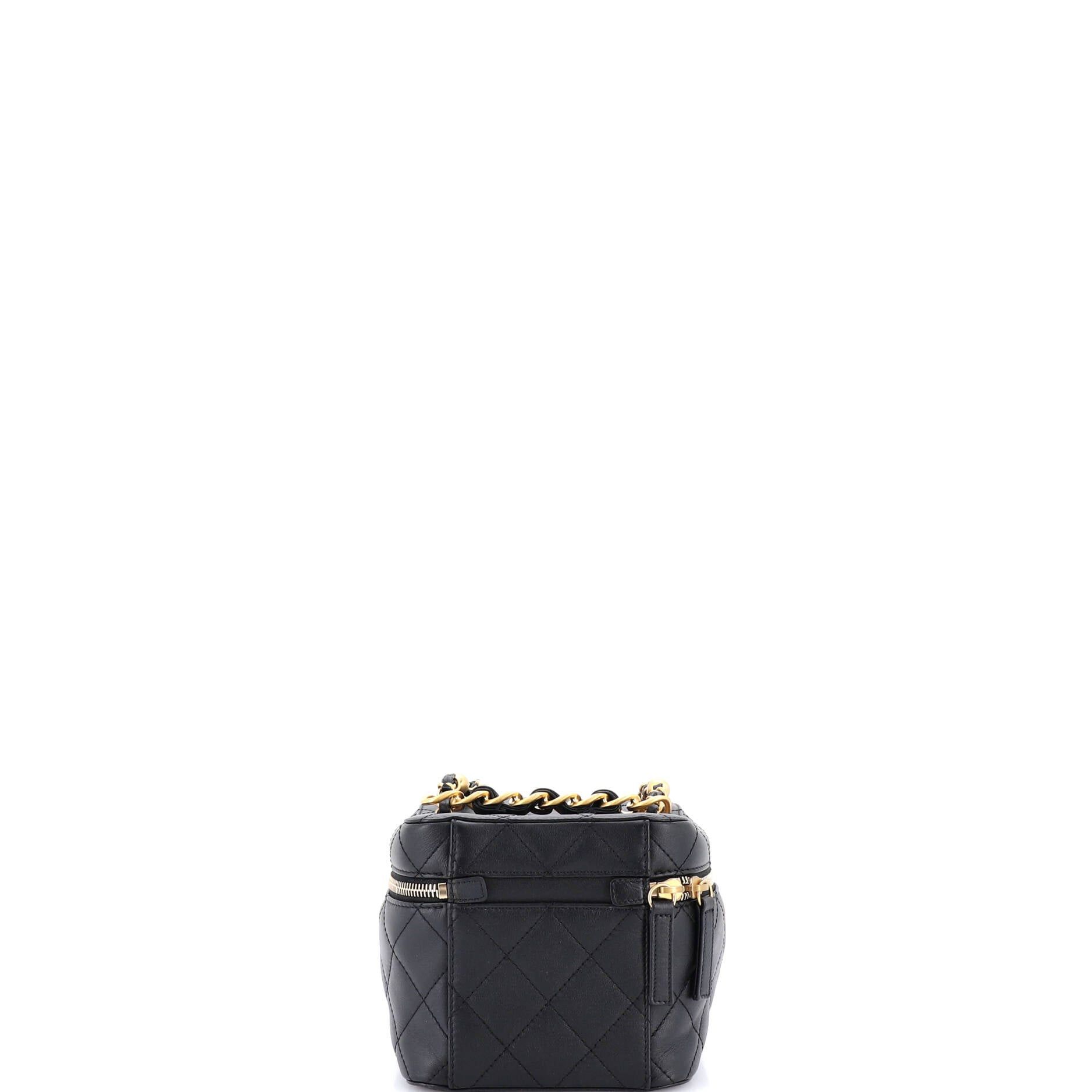 Chanel Chain Bar Vanity Case with Chain Size ONE SIZE - 3 Thumbnail