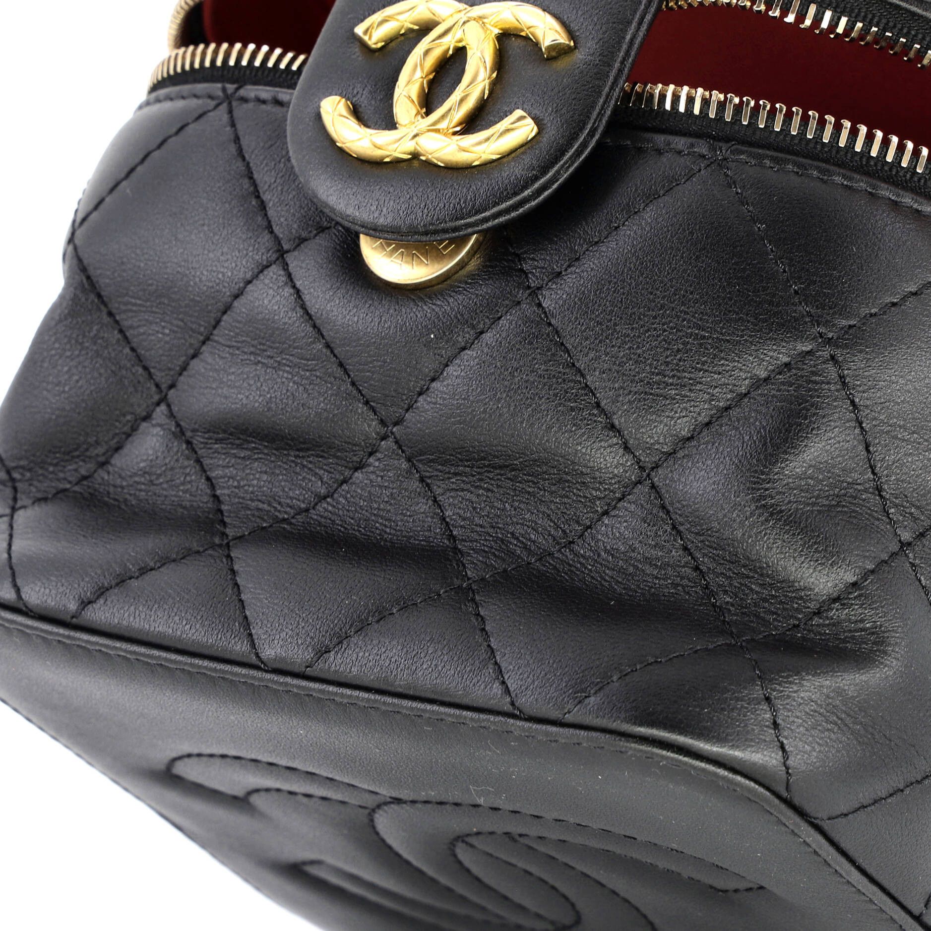 Chanel Chain Bar Vanity Case with Chain Size ONE SIZE - 6 Thumbnail