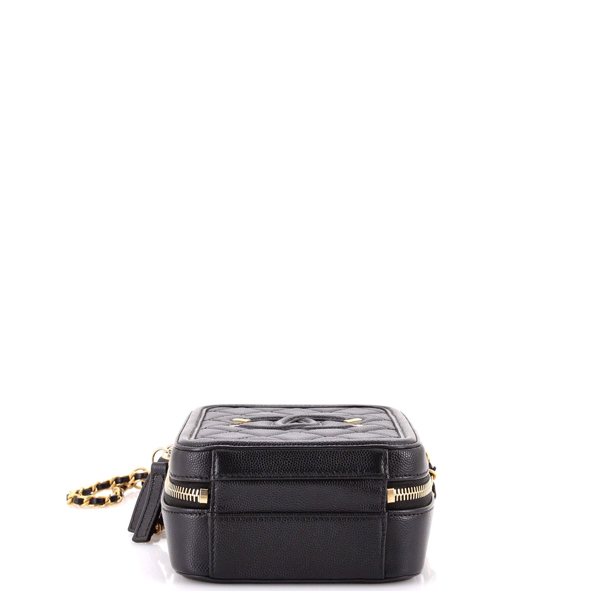Chanel Filigree Vertical Vanity Case Size ONE SIZE - 4 Thumbnail