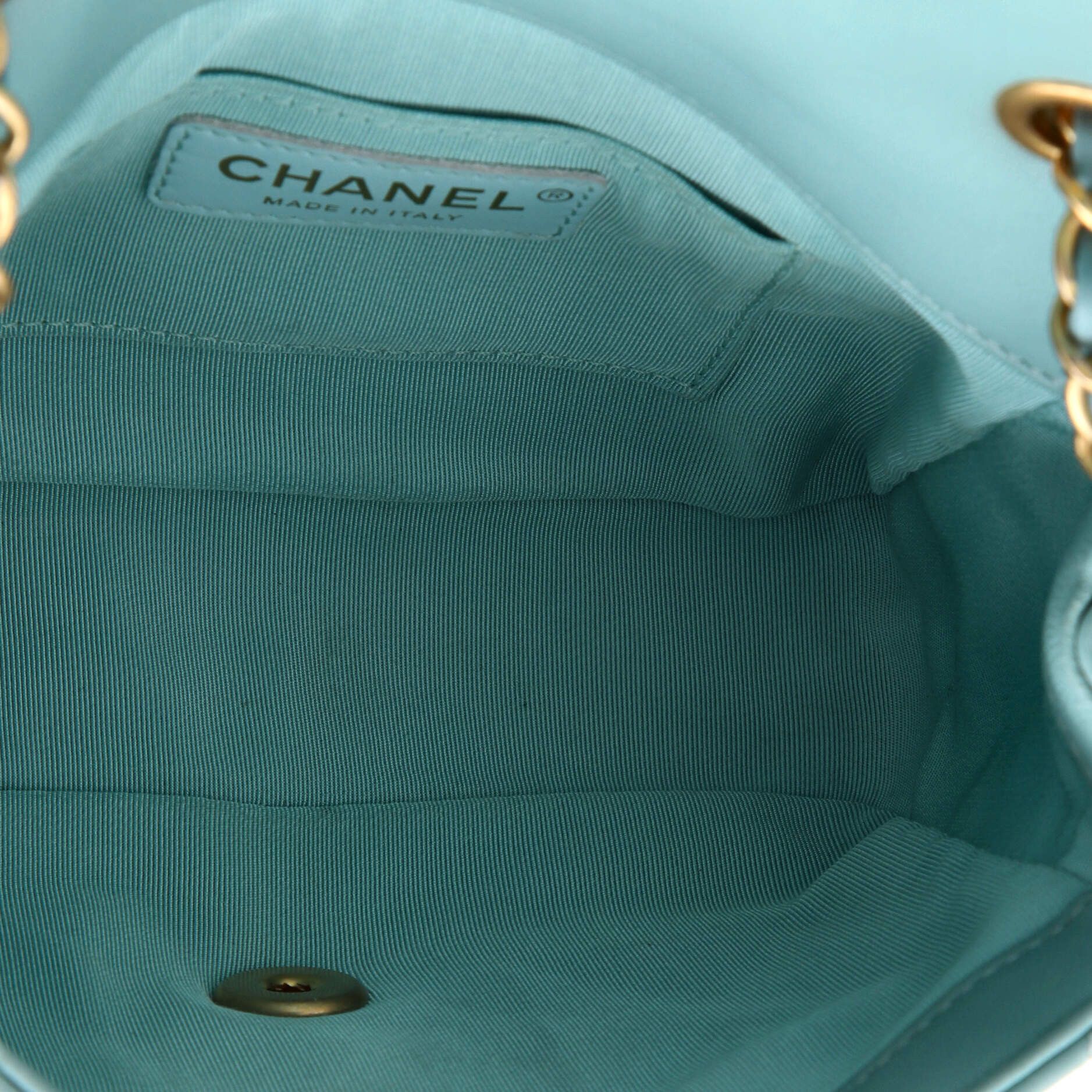 Chanel In The Loop Flap Bag Size ONE SIZE - 5 Thumbnail